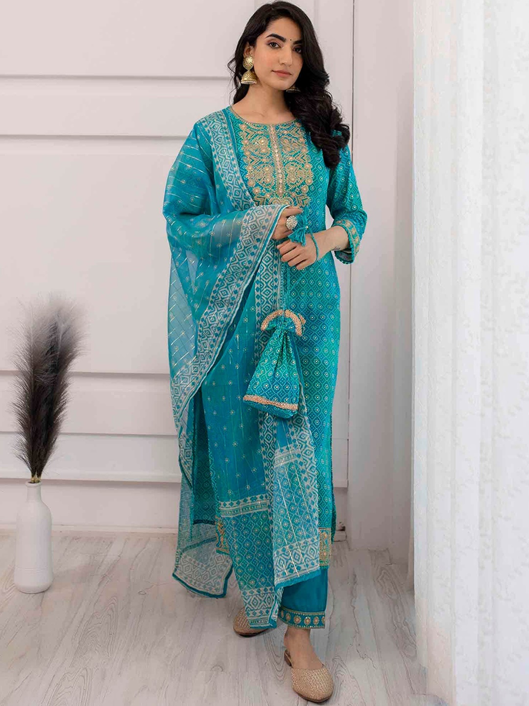 

Nehamta Bandhani Printed Regular Mirror Work Kurta With Trousers & Dupatta, Turquoise blue