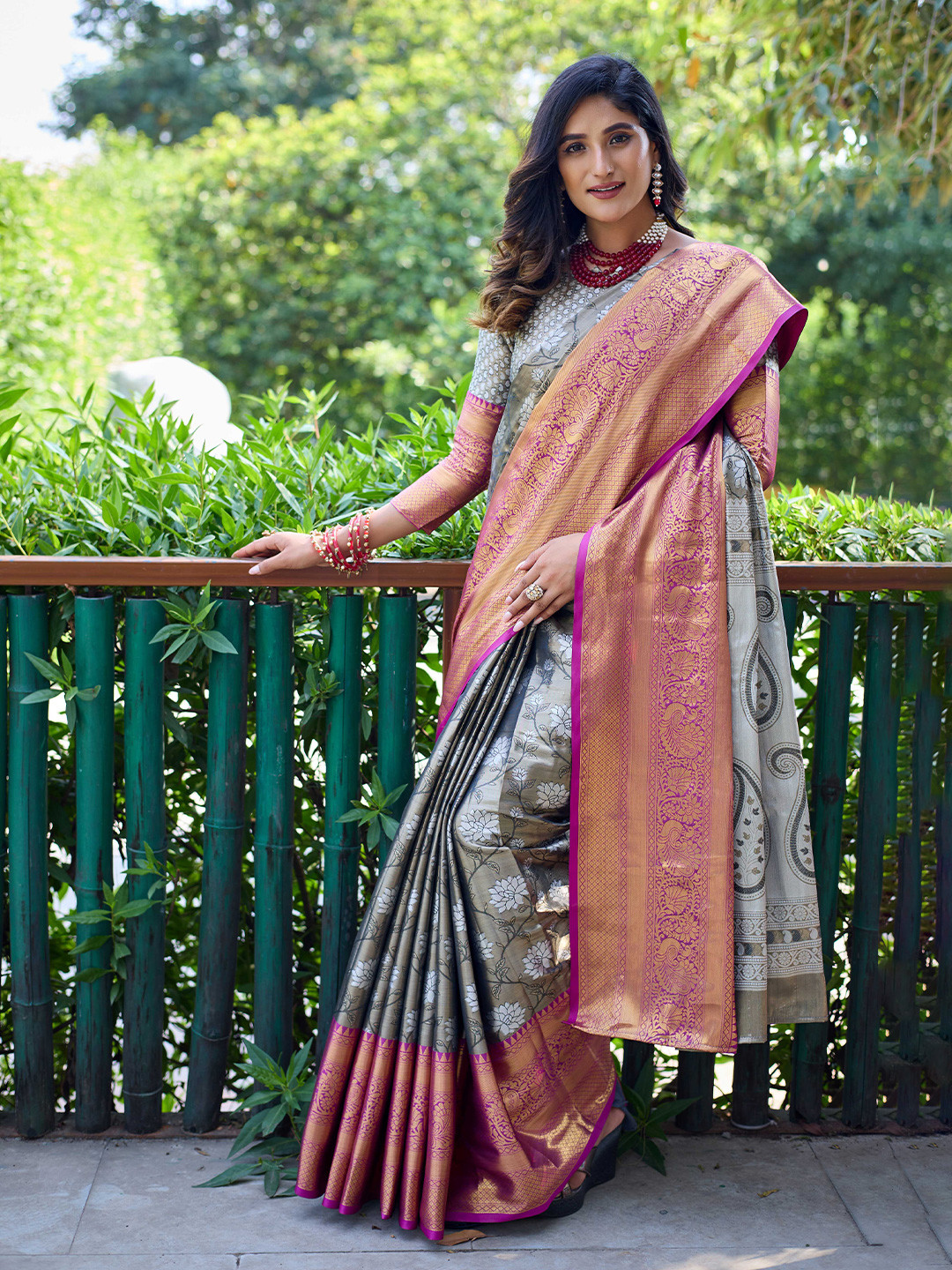 

Mitera Grey & Purple Ethnic Motifs Woven Design Zari Kanjeevaram Saree