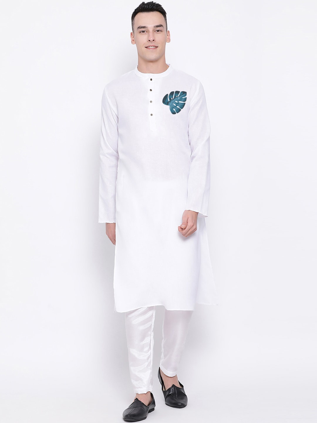 

DEVOILER Floral Printed Mandarin Collar Regular Kurta with Pyjamas, White