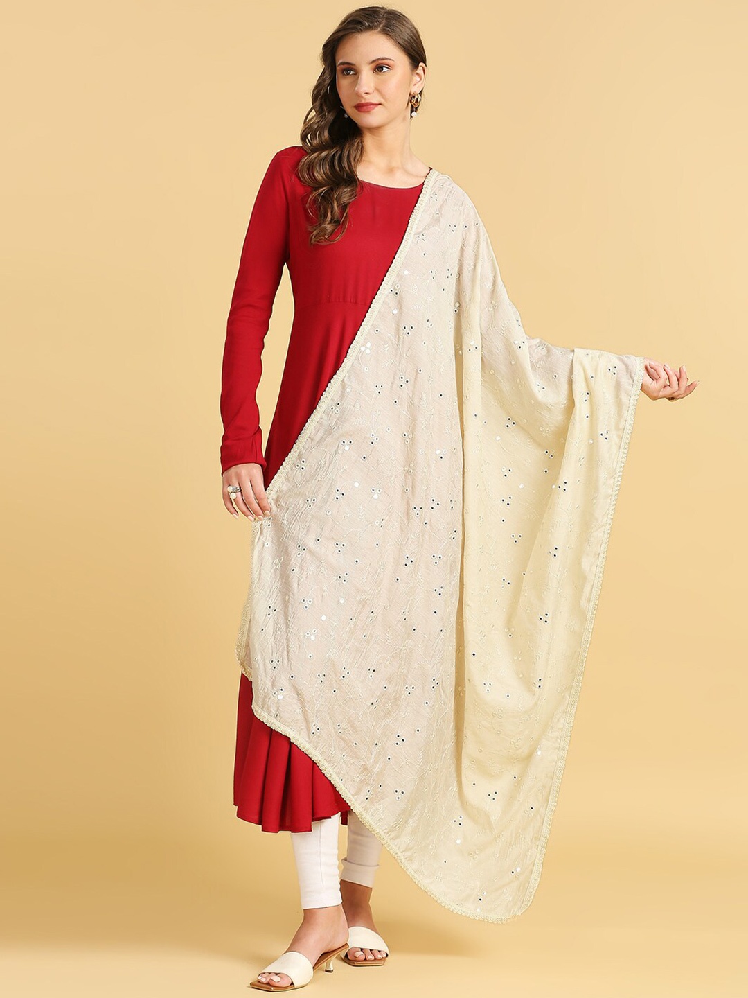 

Dupatta Bazaar Embroidered Mirror Work Pure Cotton Dupatta, Cream