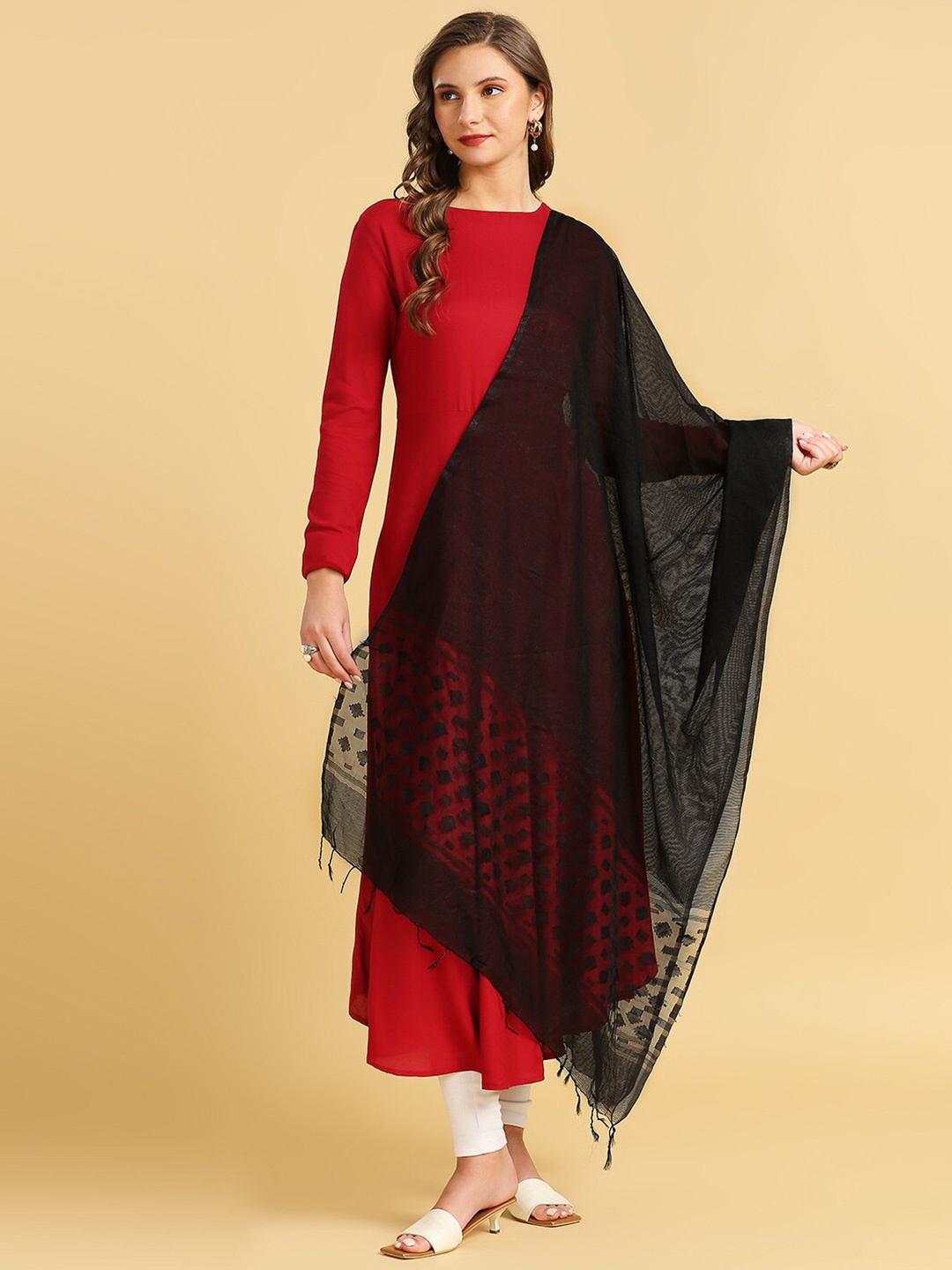 

Dupatta Bazaar Geometric Woven Design Organza Dupatta, Black