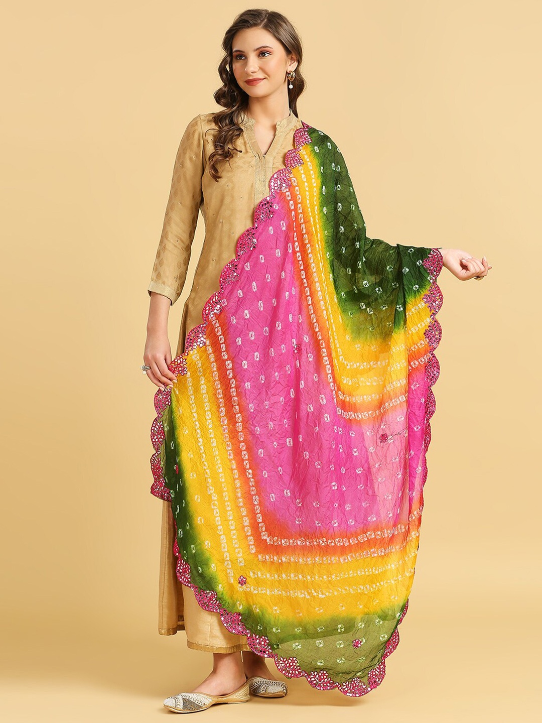 

Dupatta Bazaar Bandhani Printed Mirror Work Dupatta, Pink