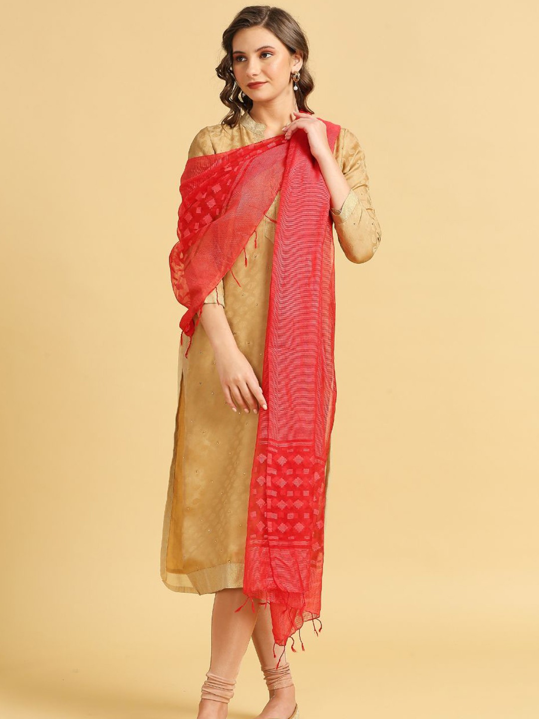 

Dupatta Bazaar Geometric Woven Design Organza Dupatta, Red