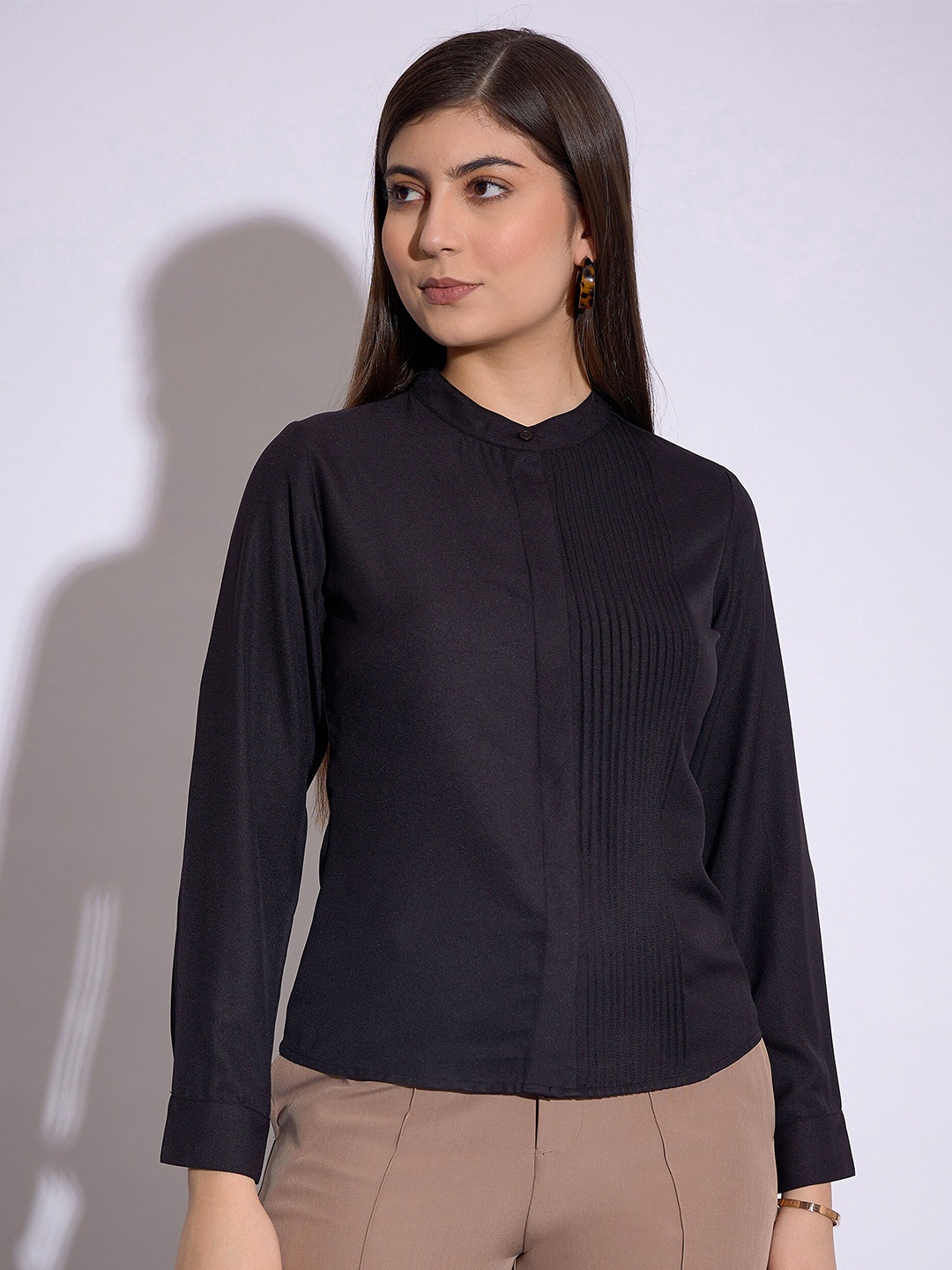 

SASSAFRAS worklyf Mandarin Collar Cuffed Sleeves Pleated Shirt Style Top, Black