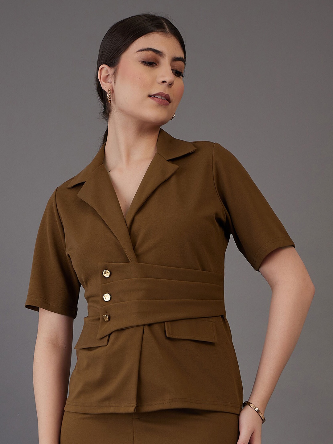 

SASSAFRAS worklyf Notched Lapel Short Sleeves Shirt Style Top, Brown