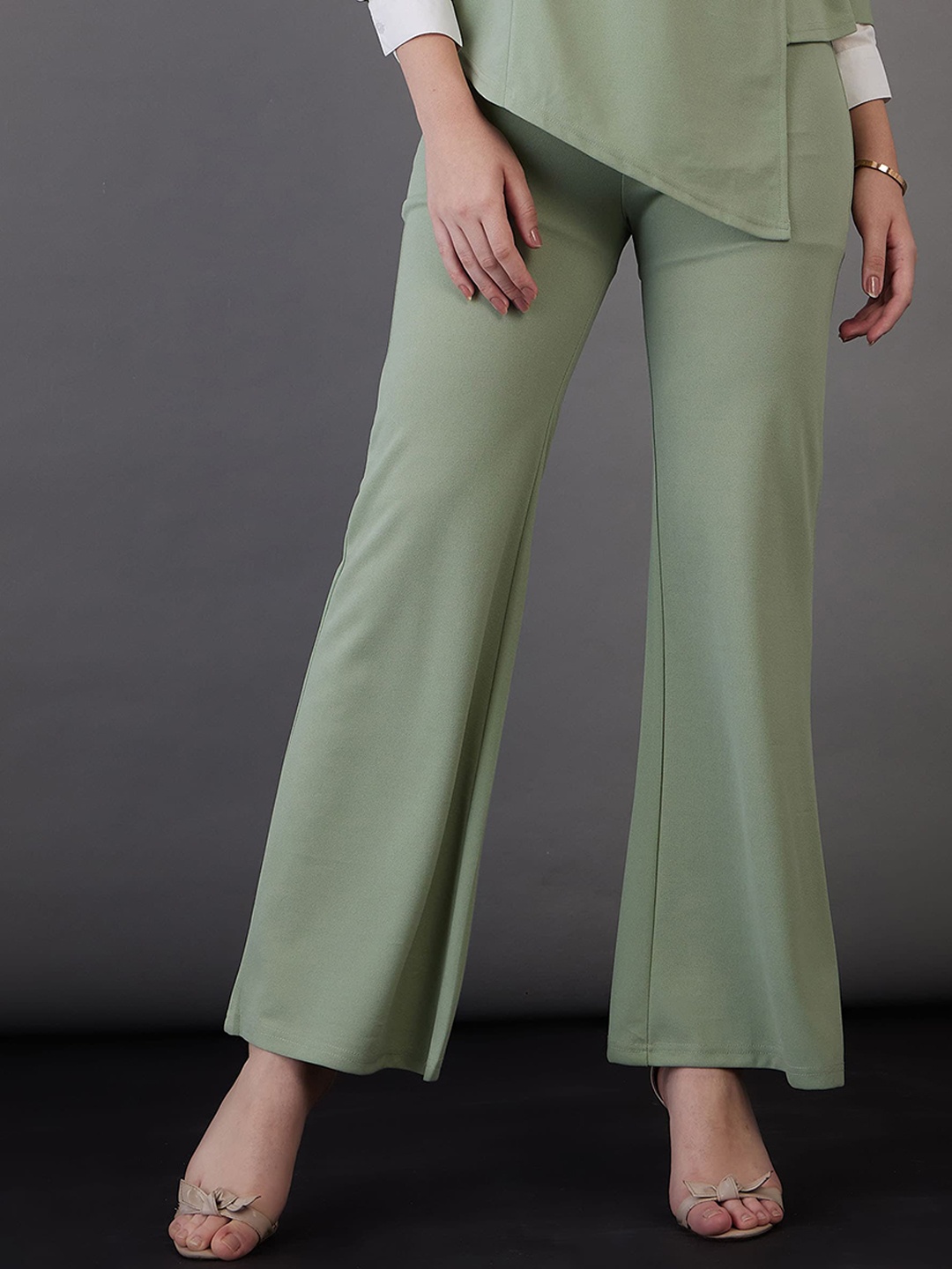 

SASSAFRAS worklyf Women High-Rise Bootcut Trousers, Green