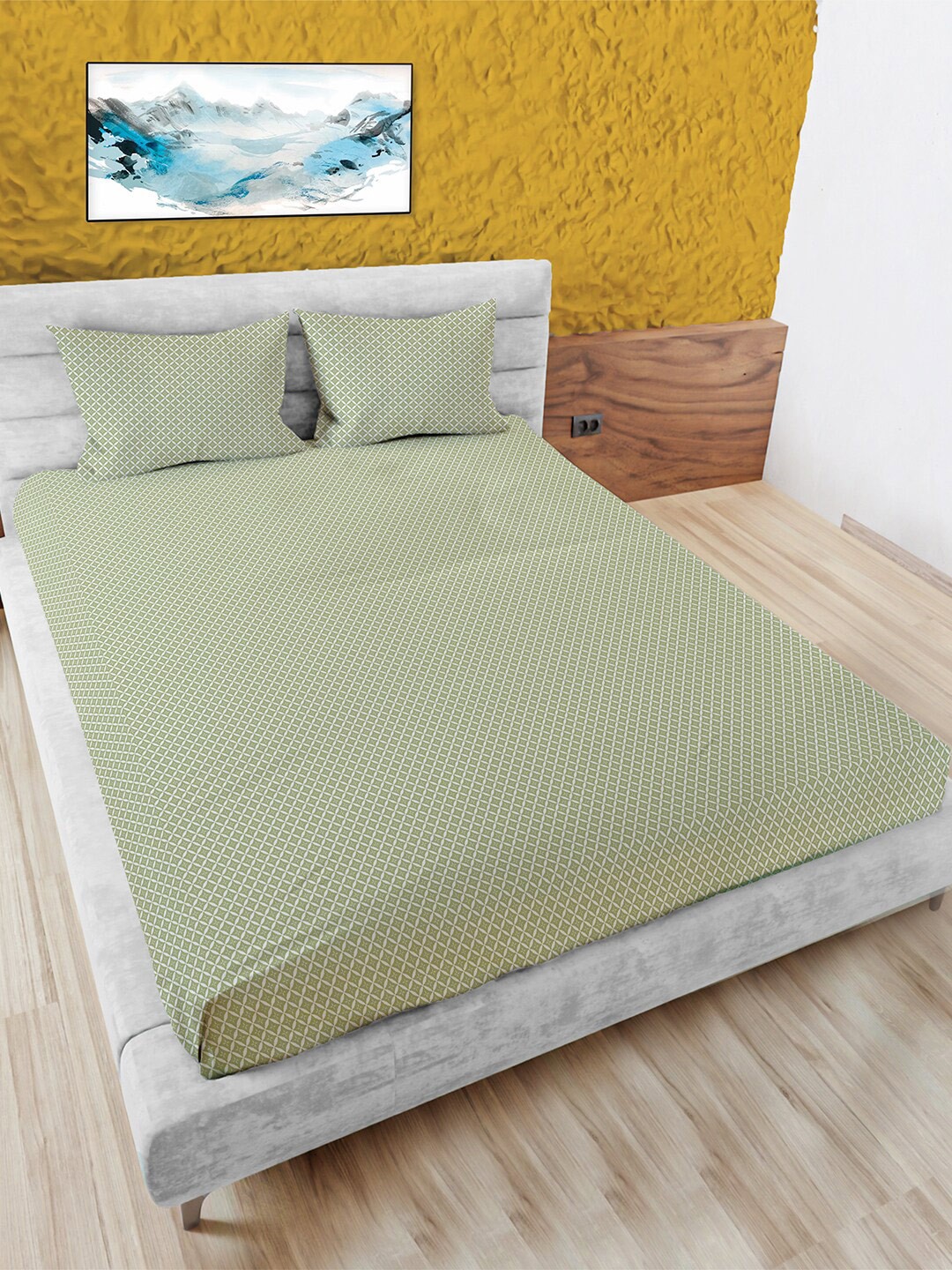 

MAYFAIR HOMES LONDON Olive Green Geometric Cotton 180 TC King Bedsheet & 2 Pillow Covers