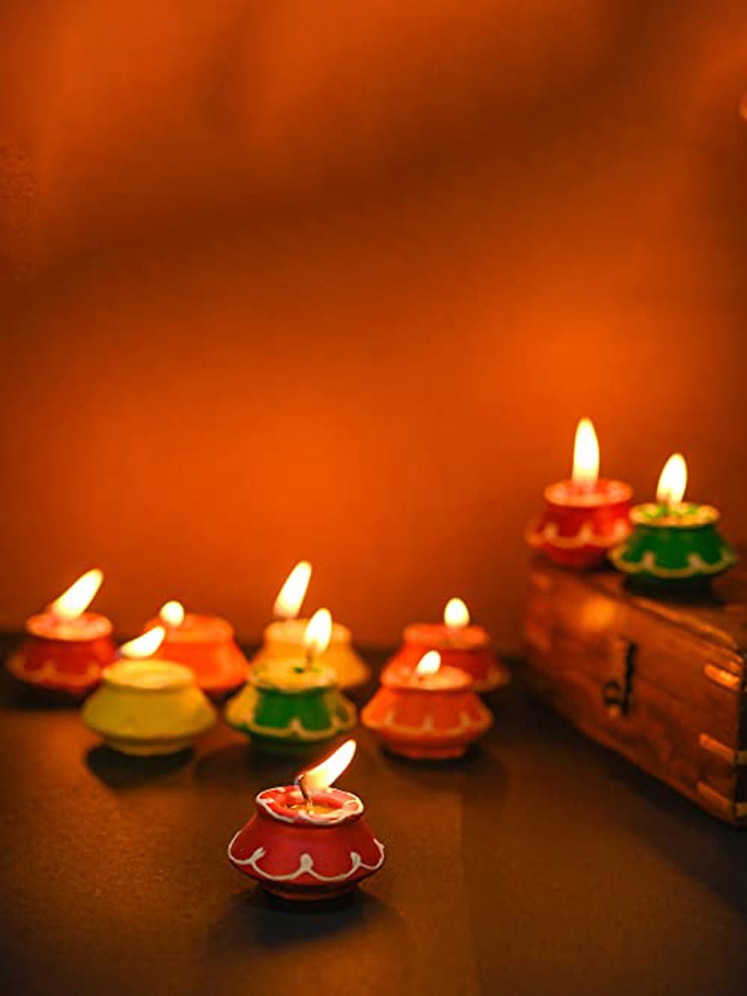 

Perpetual Red & Green 10PCs Wood Festive Decor Diwali Diyas