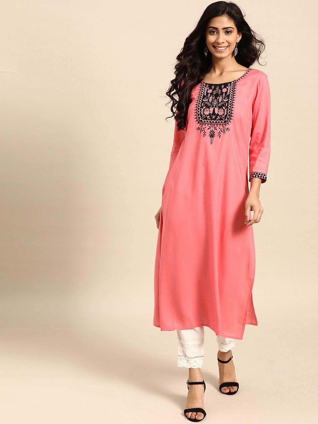 

RANGMAYEE Floral Yoke Design Thread Work Straight Kurta, Pink