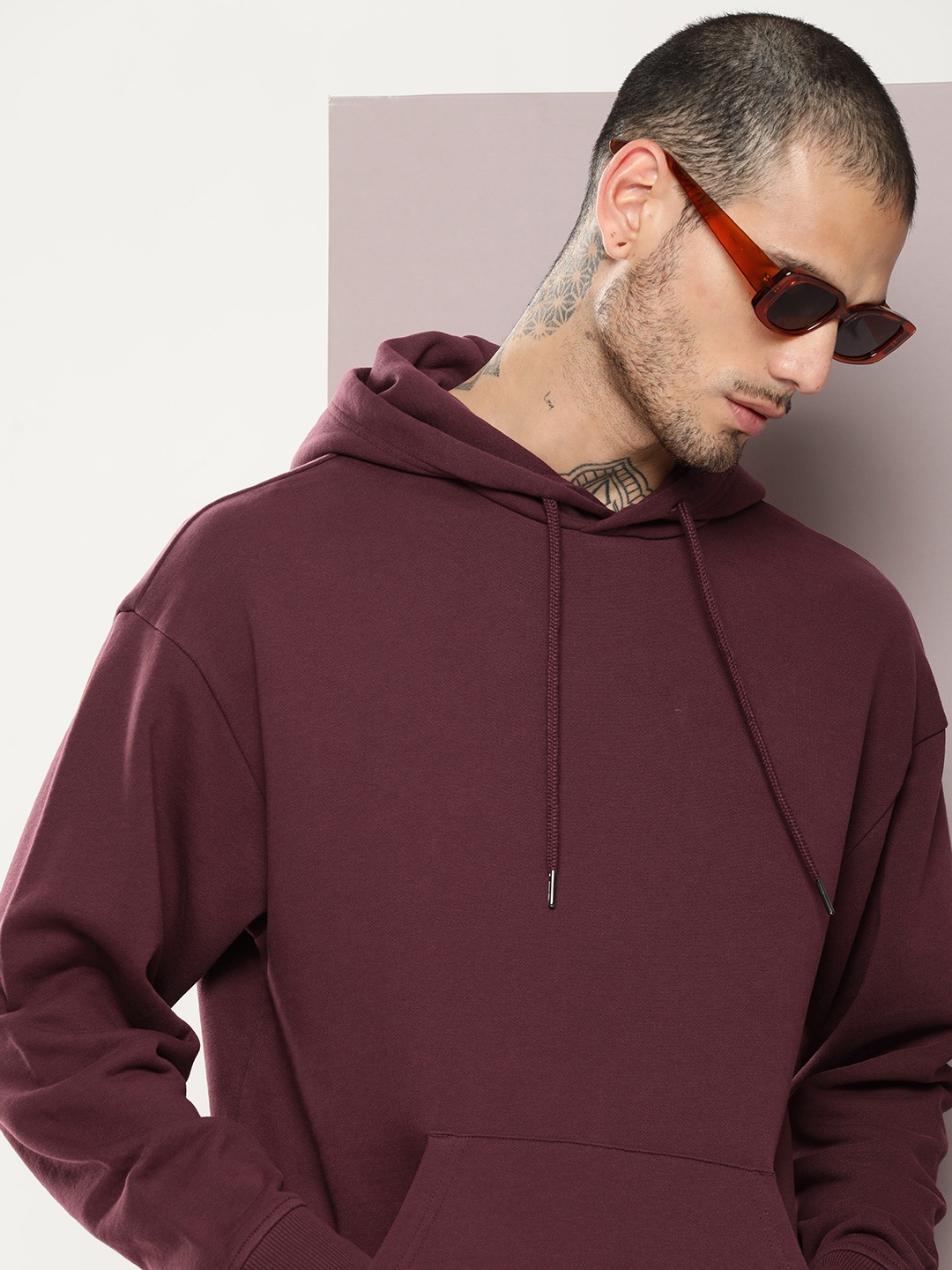 

Kook N Keech Men Solid Pullover Sweatshirt, Maroon