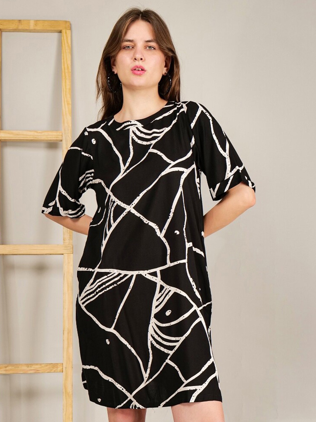 

THE BLACK LOVER Abstract Printed Cotton A-Line Dress