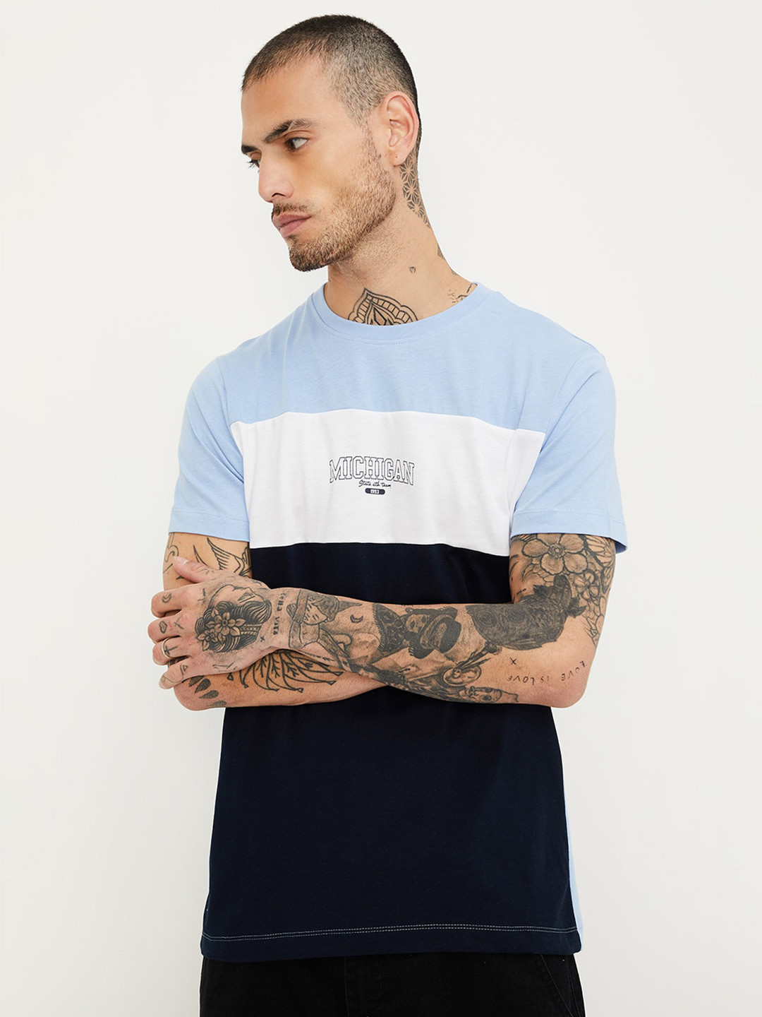 

max Colourblocked Round Neck Short Sleeves Pockets Cotton Regular T-shirt, Blue