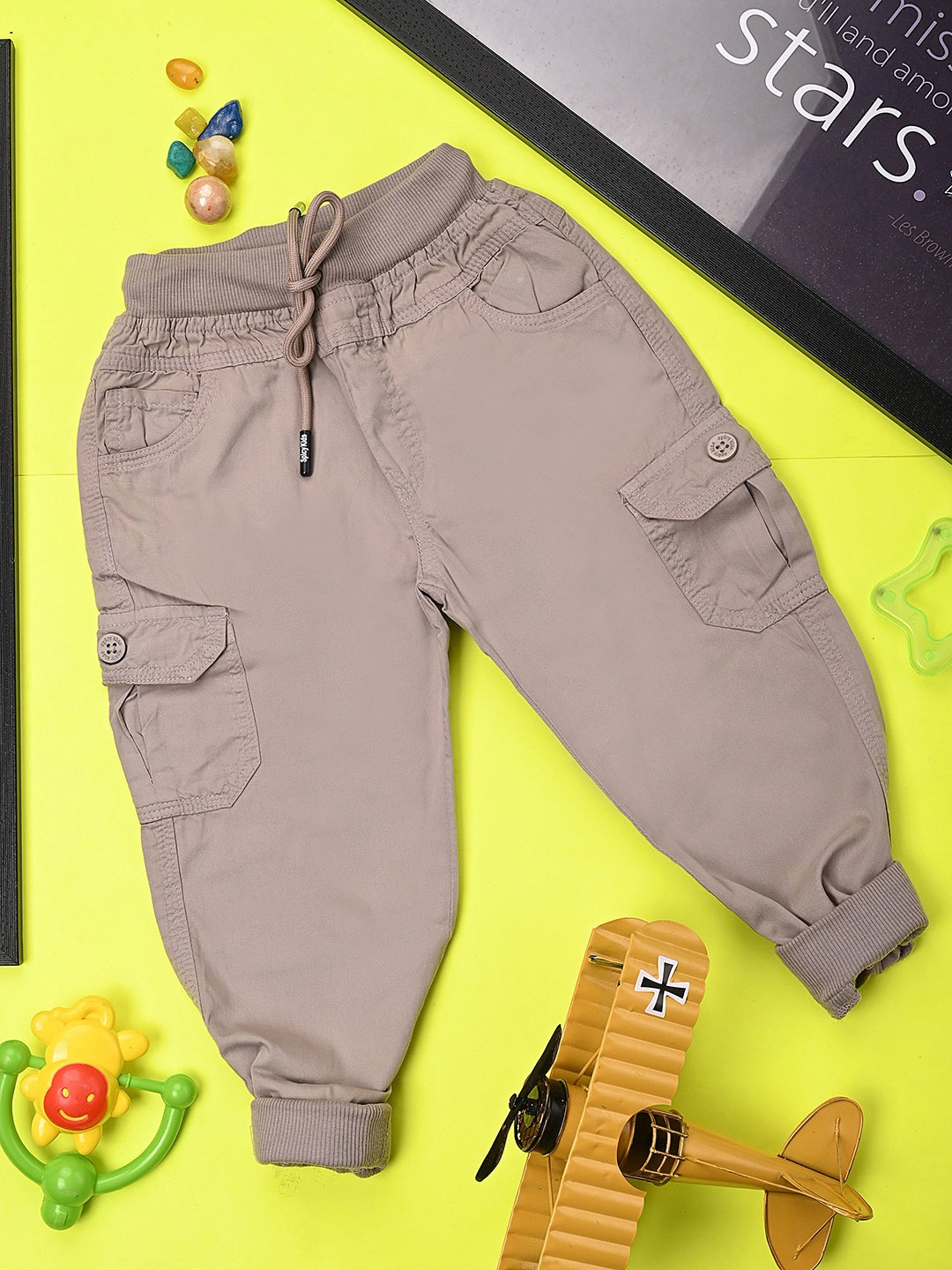 

V-Mart Boys Mid Rise Twill Cotton Joggers, Grey