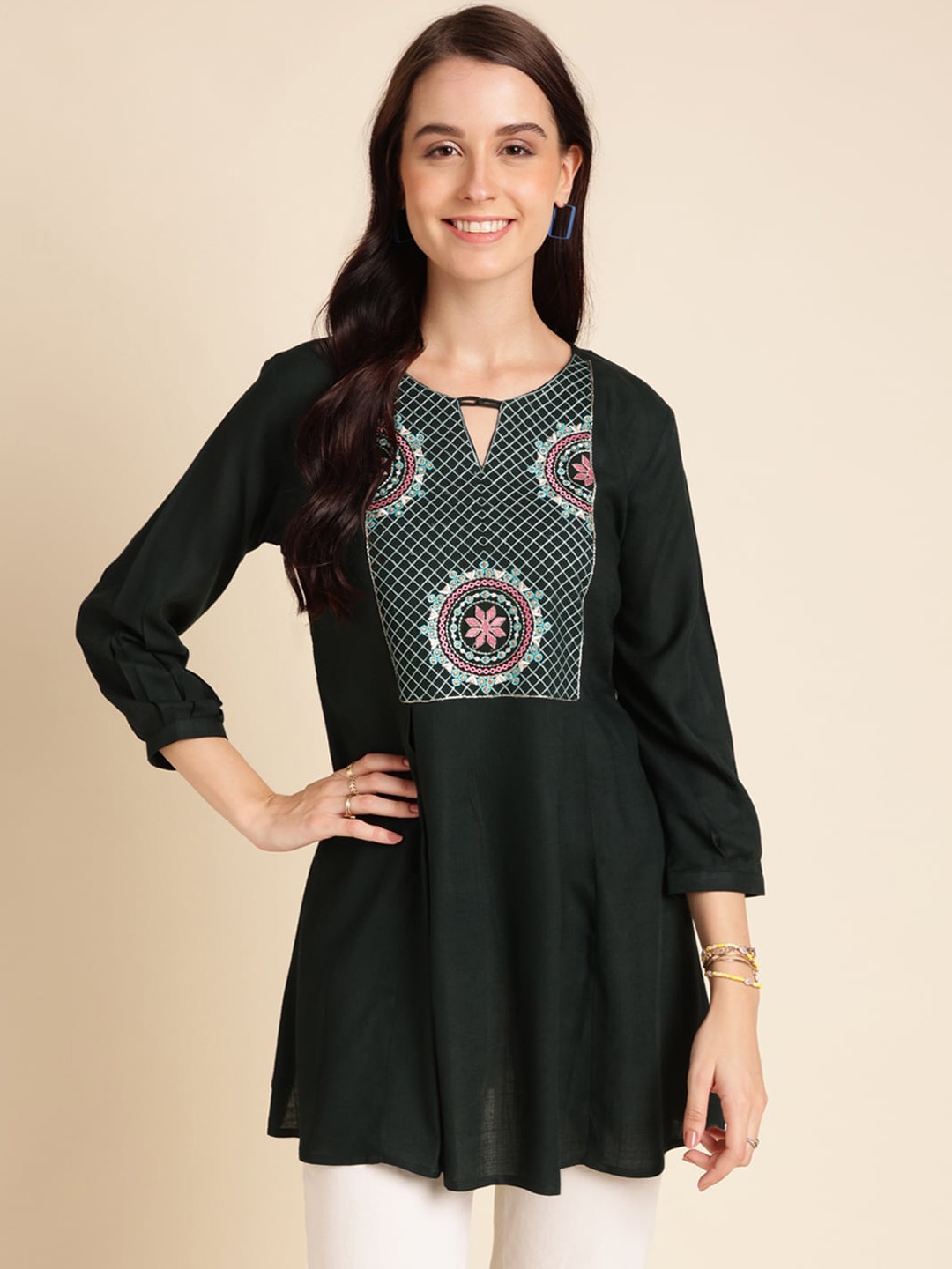 

Sangria Floral Embroidered A-Line Short Kurti, Green