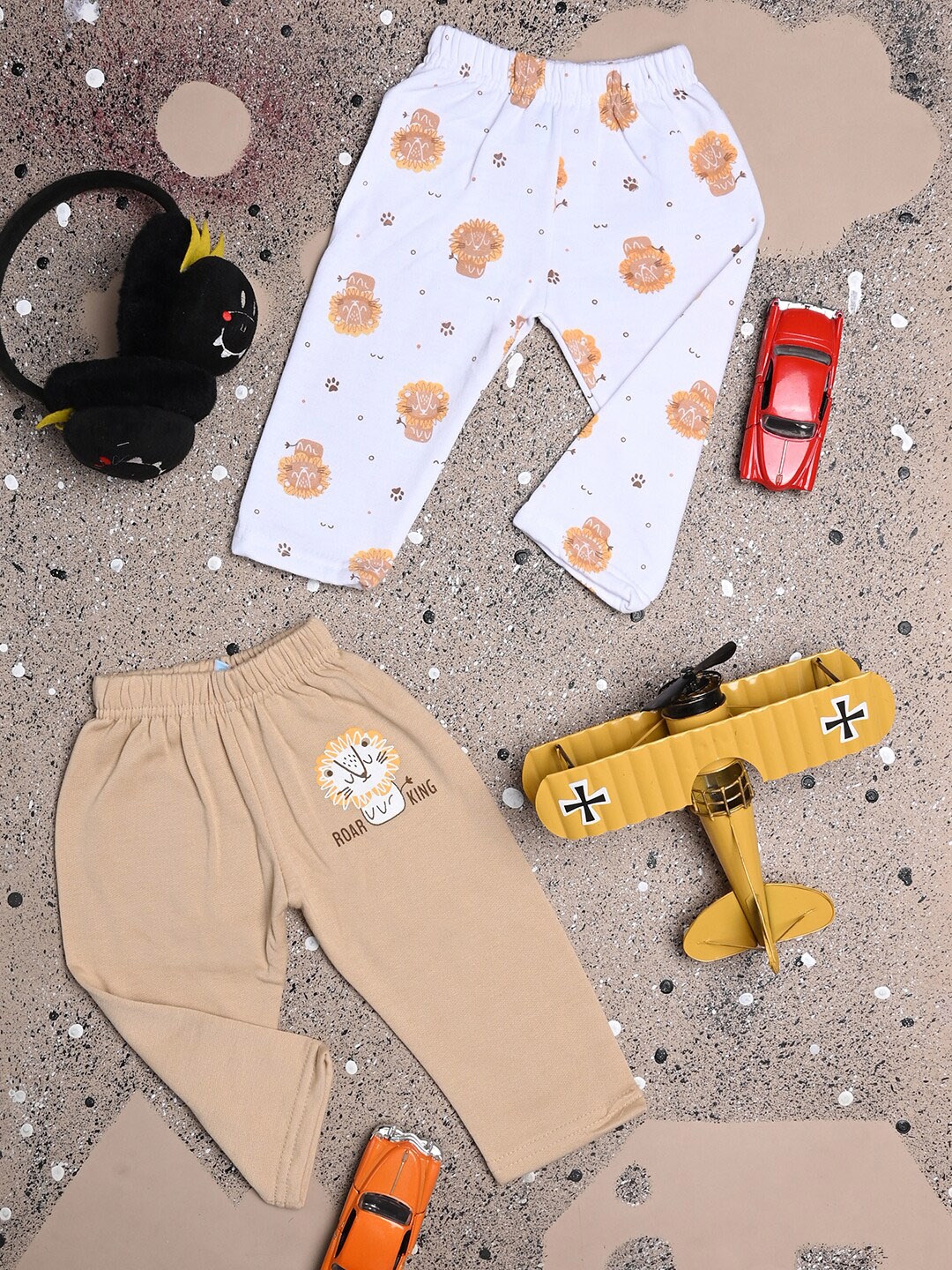 

V-Mart Infants Boys Pack Of 2 Conversational Printed Mid Rise Cotton Track Pants, White