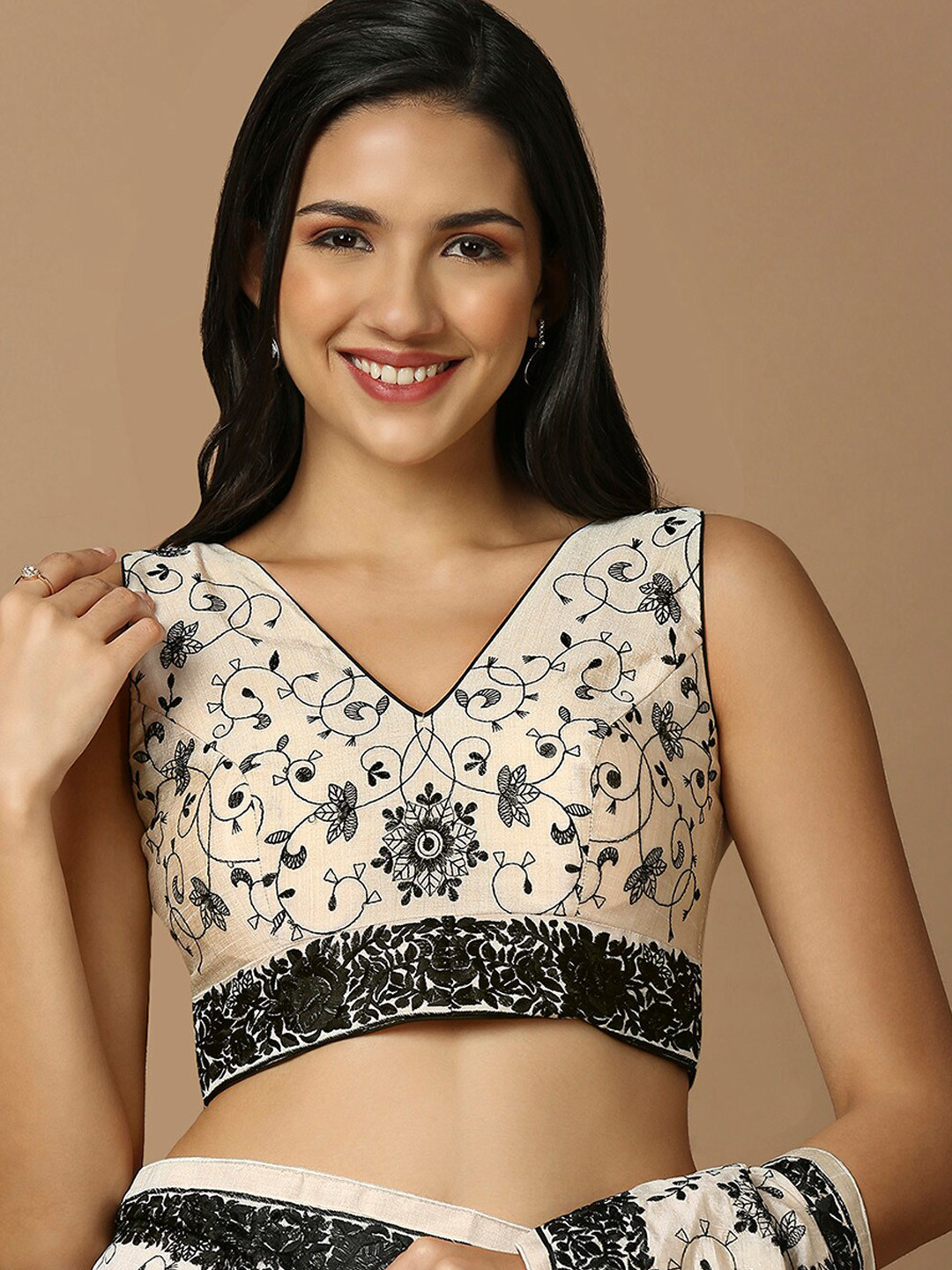 

SALWAR STUDIO Floral Embroidered V-Neck Silk Thread Work Saree Blouse, Off white