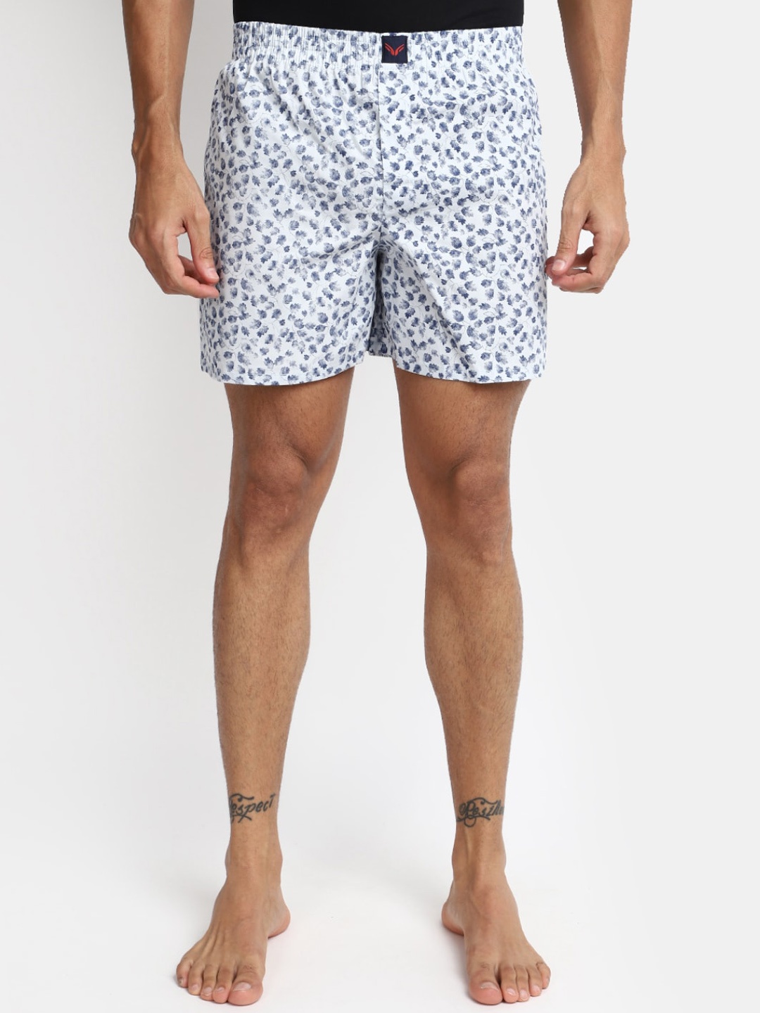 

V-Mart Men Floral Printed Shorts, Blue