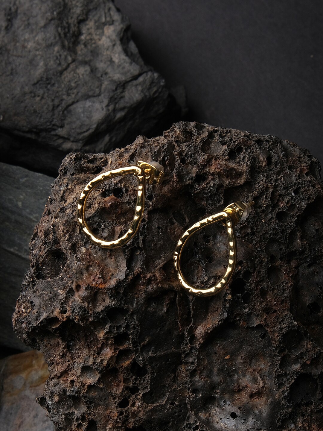 

XPNSV Gold-Toned Contemporary Studs Earrings