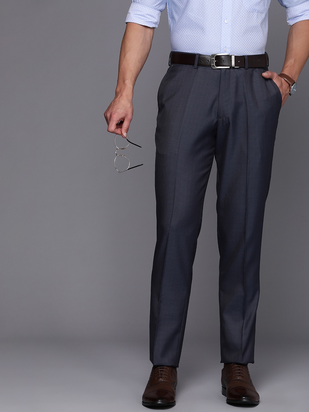 

SUITLTD Men Smart Solid Slim Fit Formal Trousers, Blue