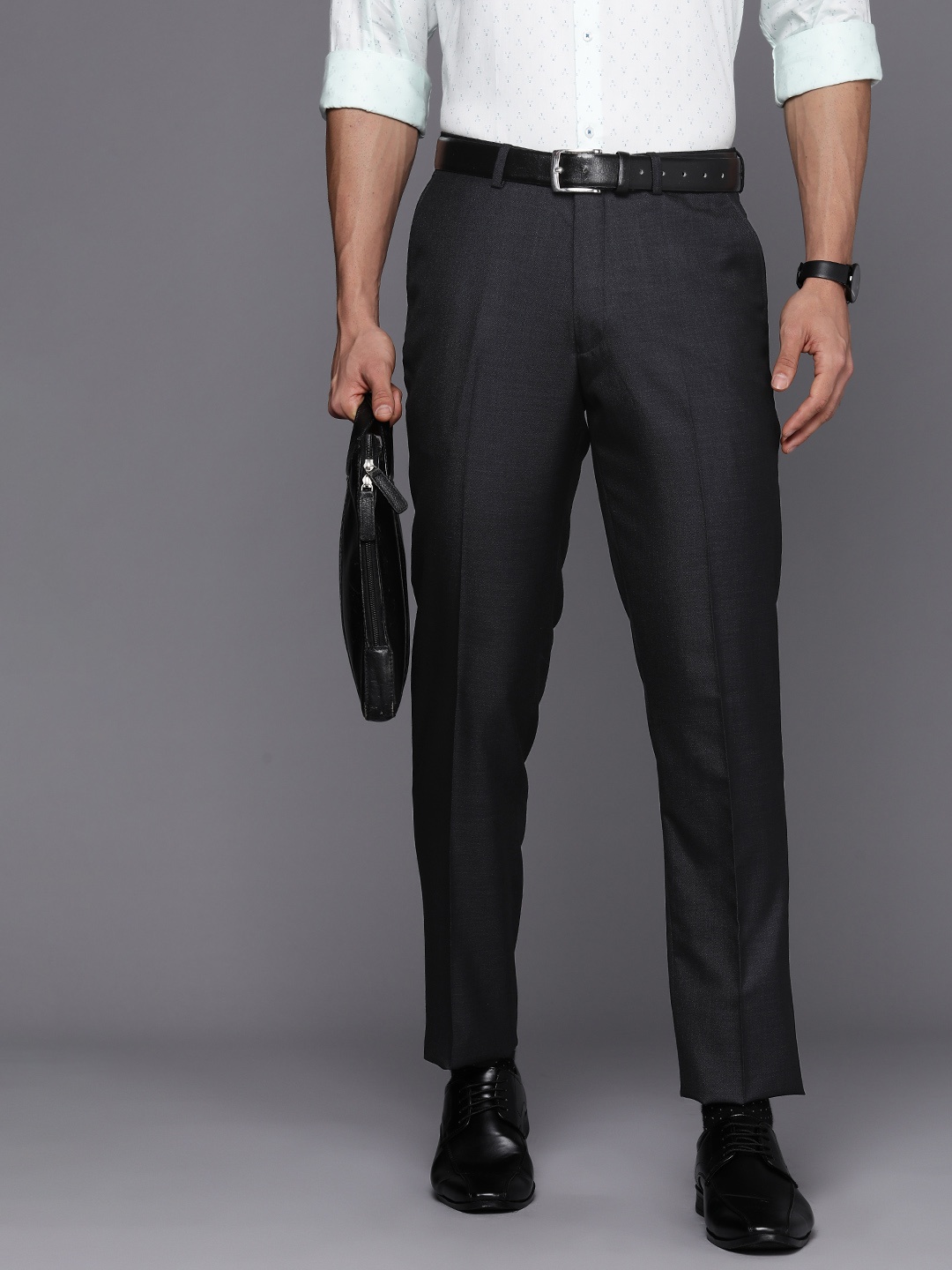 

SUITLTD Men Smart Slim Fit Trousers, Navy blue