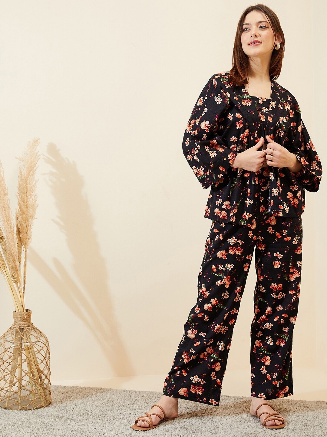 

MAGRE Floral Printed Top Shrug & Trousers, Black