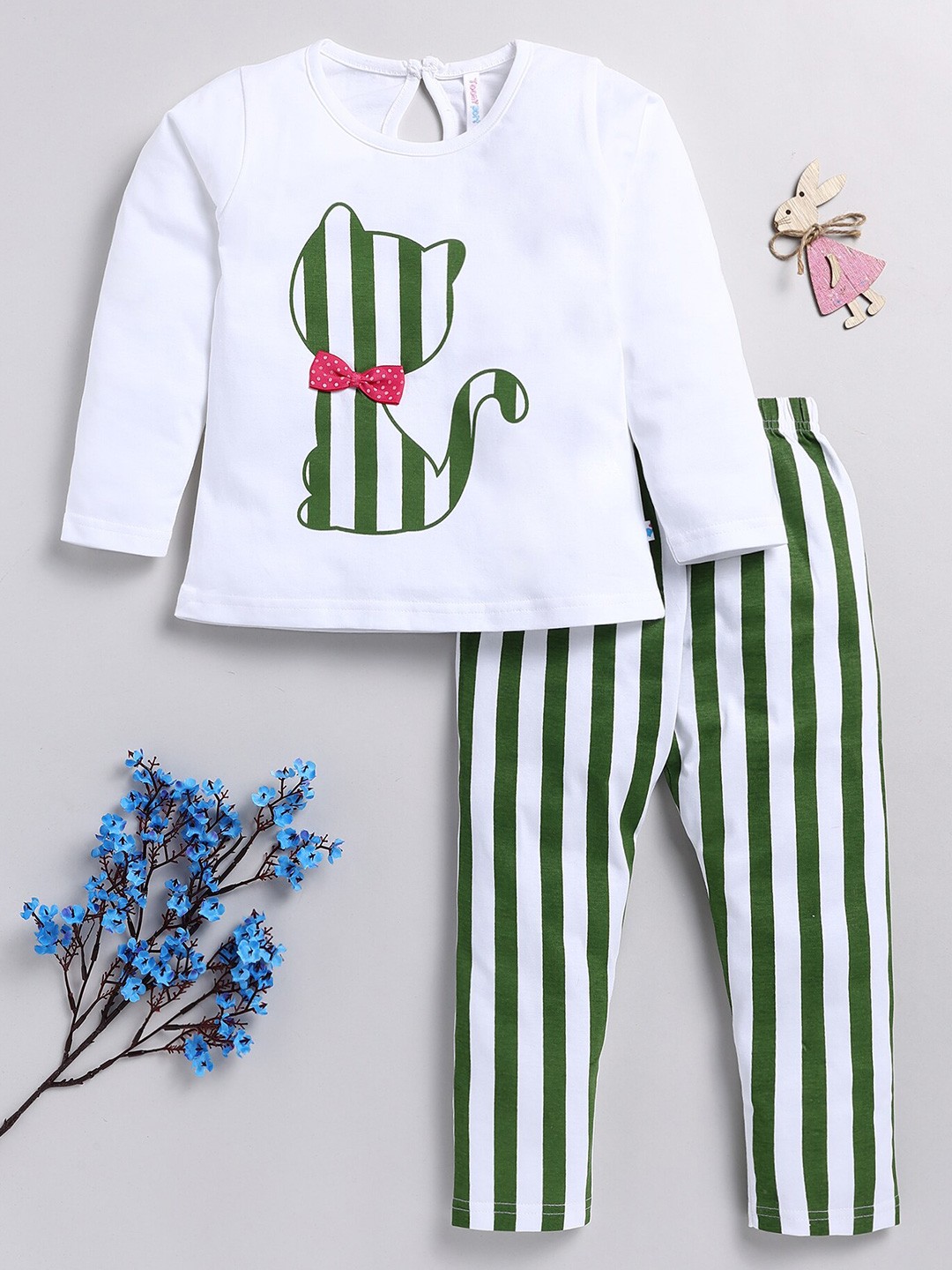 

Toonyport Girls Graphic Printed Pure Cotton T-shirt With Trousers, White