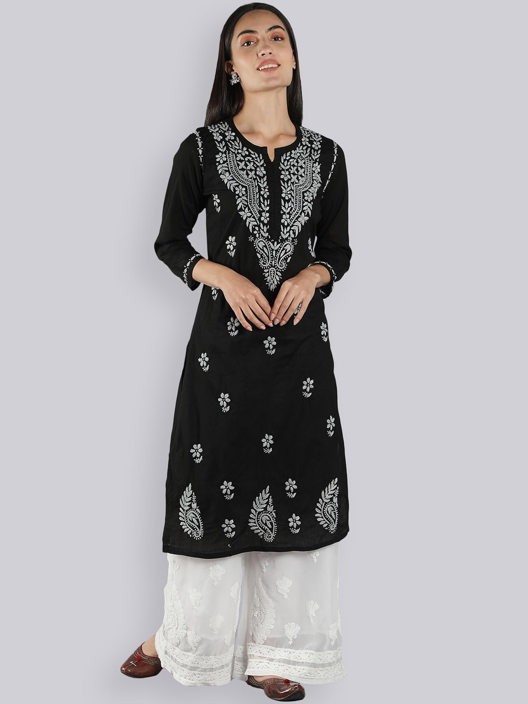 

Seva Chikan Floral Embroidered Lucknowi Chikankari Cotton Kurta, Black