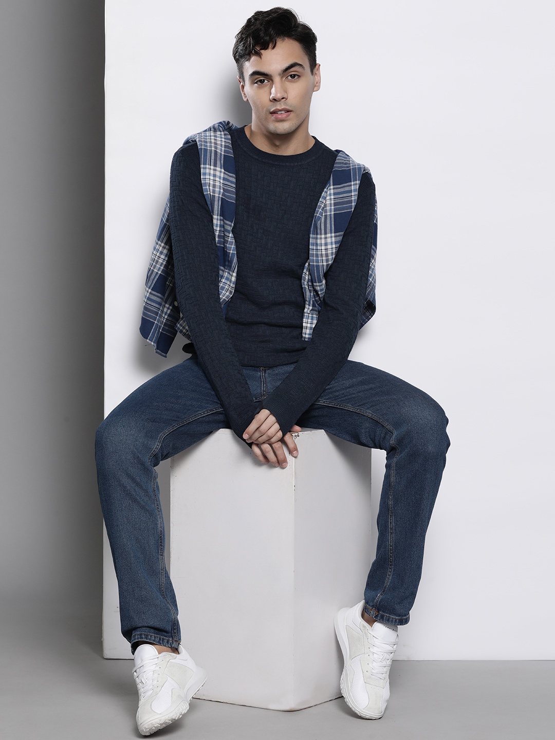

Petrol Round Neck Self-Designed Pullover, Navy blue
