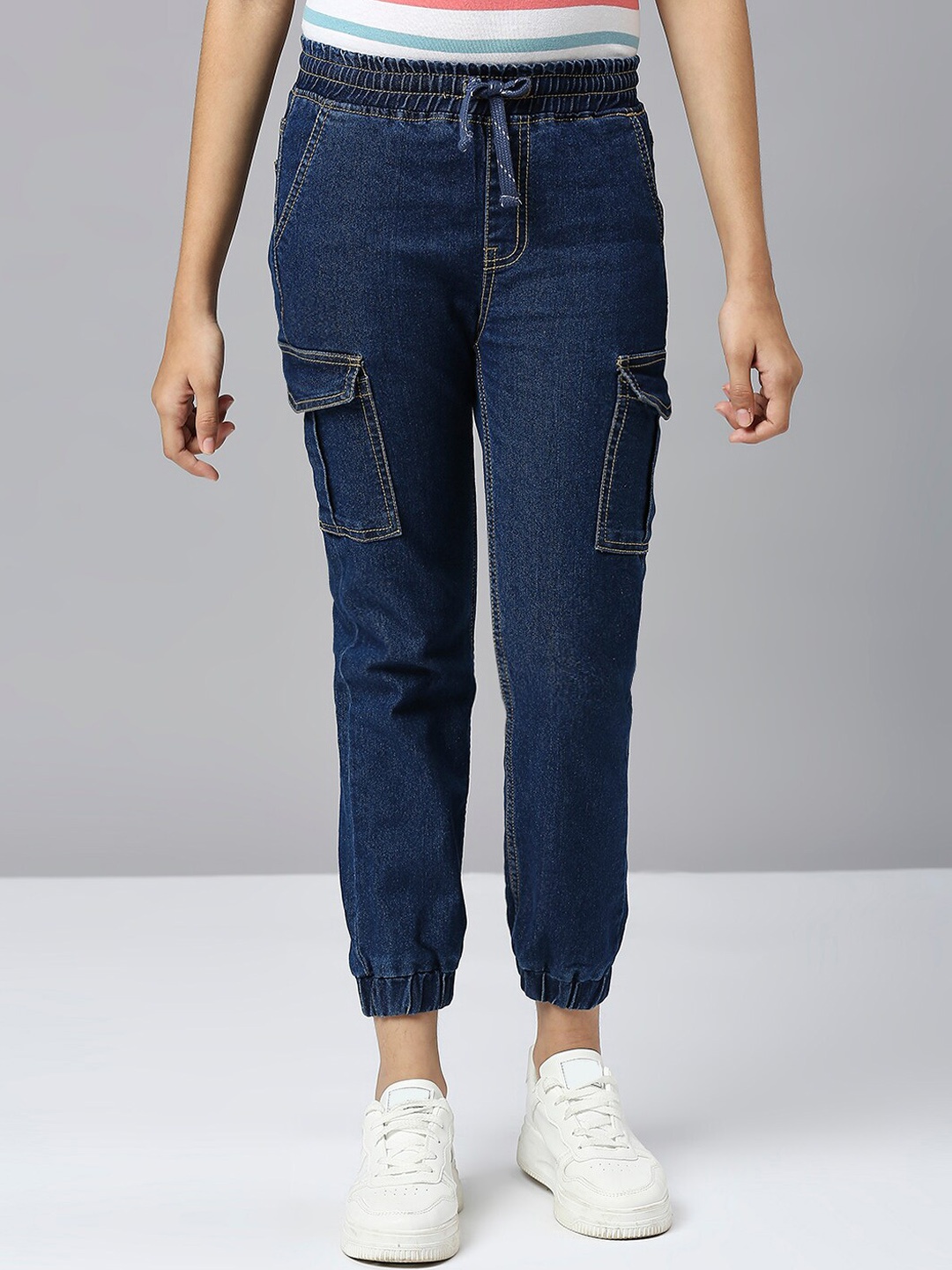 

YK Girls Girls Mid Rise Clean Look Stretchable Denim Jogger, Navy blue