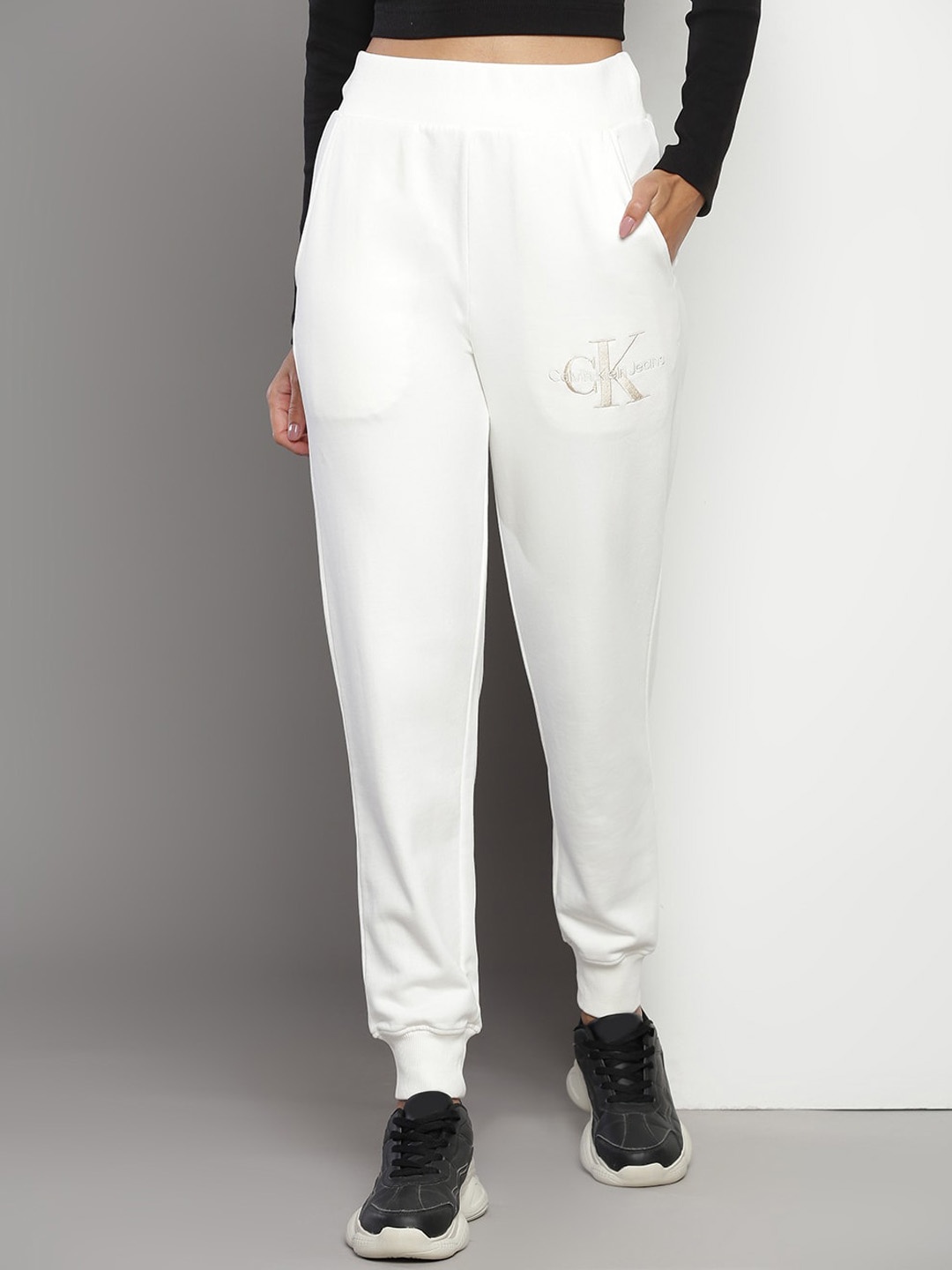 

Calvin Klein Women Mid Rise Cotton Joggers, White