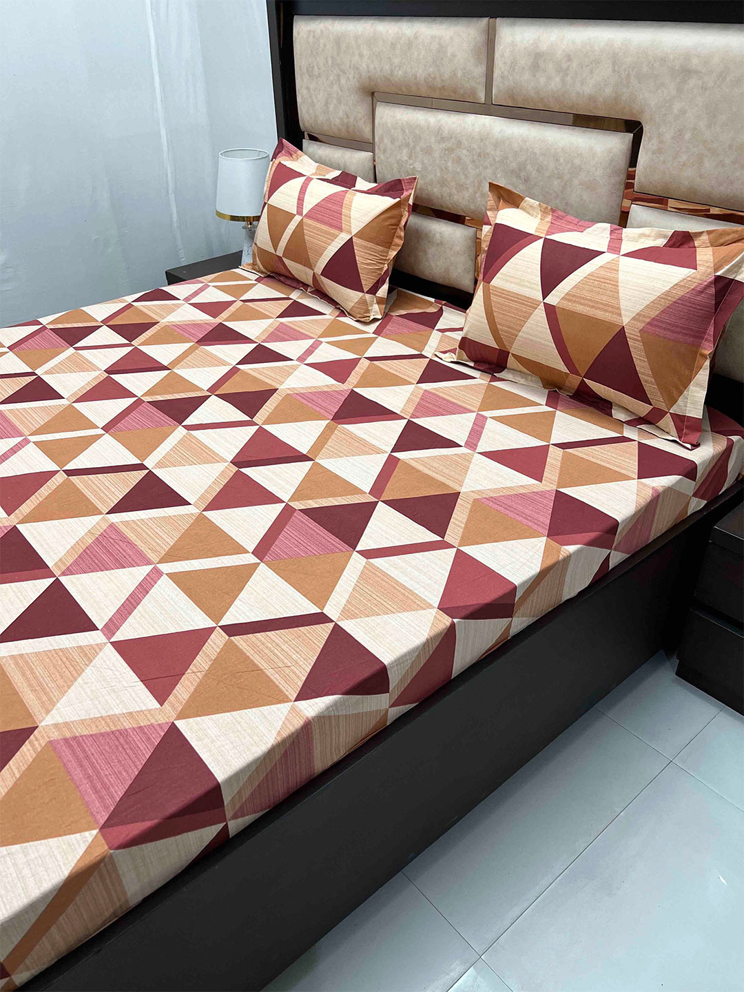 

Pure Decor Brown Printed Pure Cotton 260TC Fitted King Bedsheet with 2 Pillow Covers