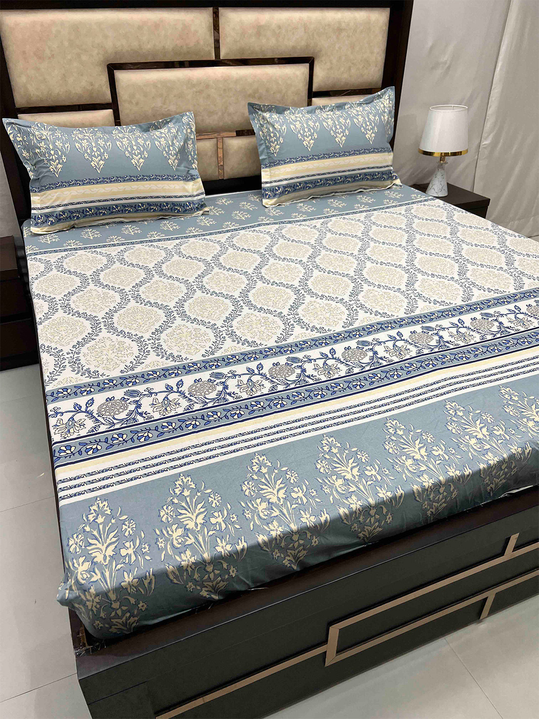 

Pure Decor Sapphire Blue Floral Cotton Fitted 260 TC King Bedsheet & 2 Pillow Covers