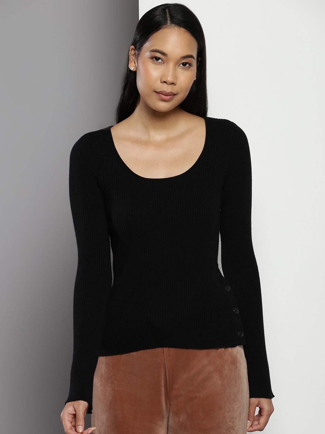 

Calvin Klein Ribbed Scoop Neck Pullover Sweater, Black
