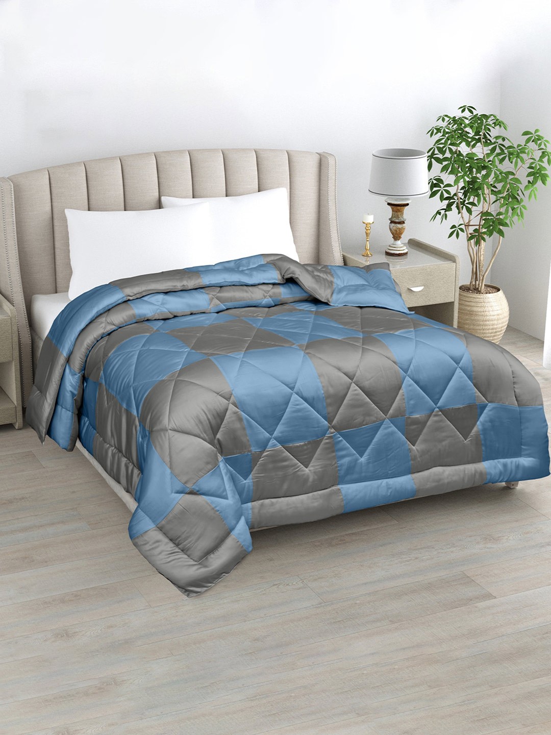 

LINENWALAS Happy Sleeping Charcoal Bamboo Silk AC Room 233 GSM Patchwork Single Bed Duvet