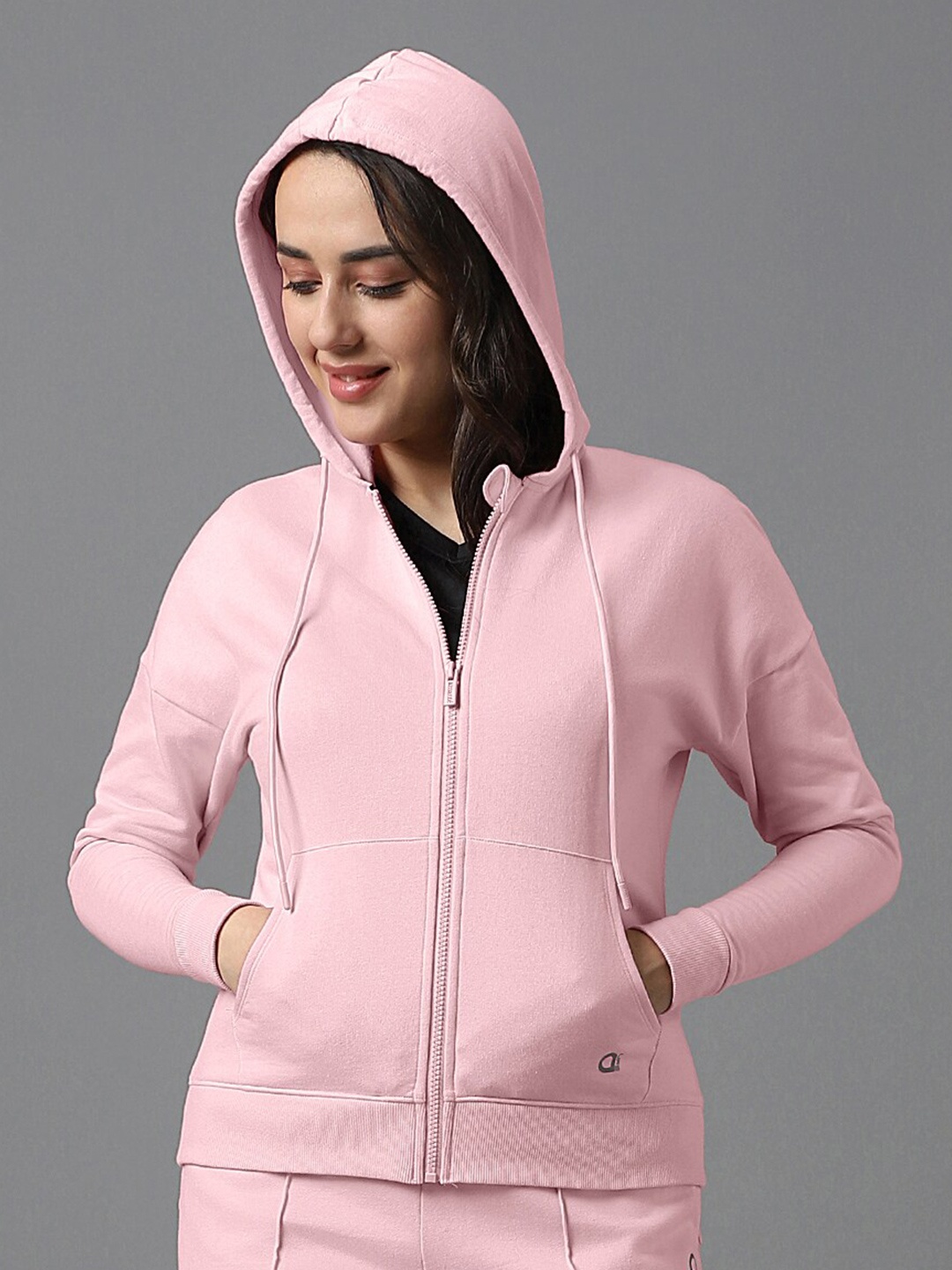 

Amante Long Sleeves Hooded Sweatshirt, Pink