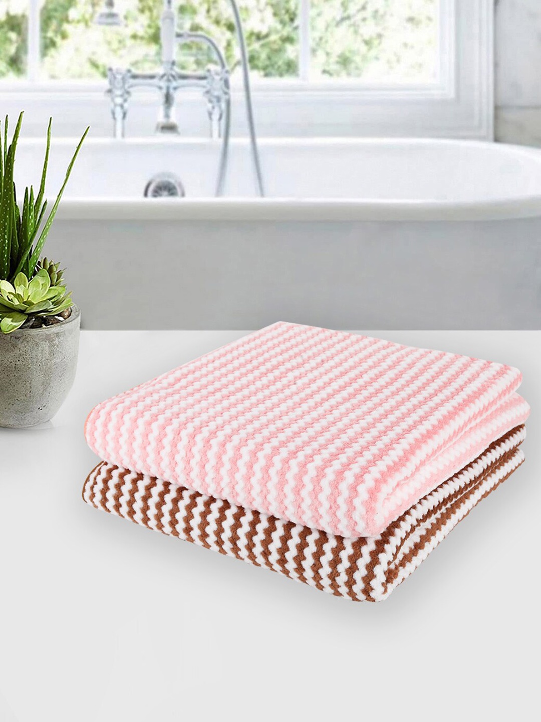 

ROMEE Pink & Brown 2 Pieces Printed 350 GSM Super Soft Microfiber Bath Towels