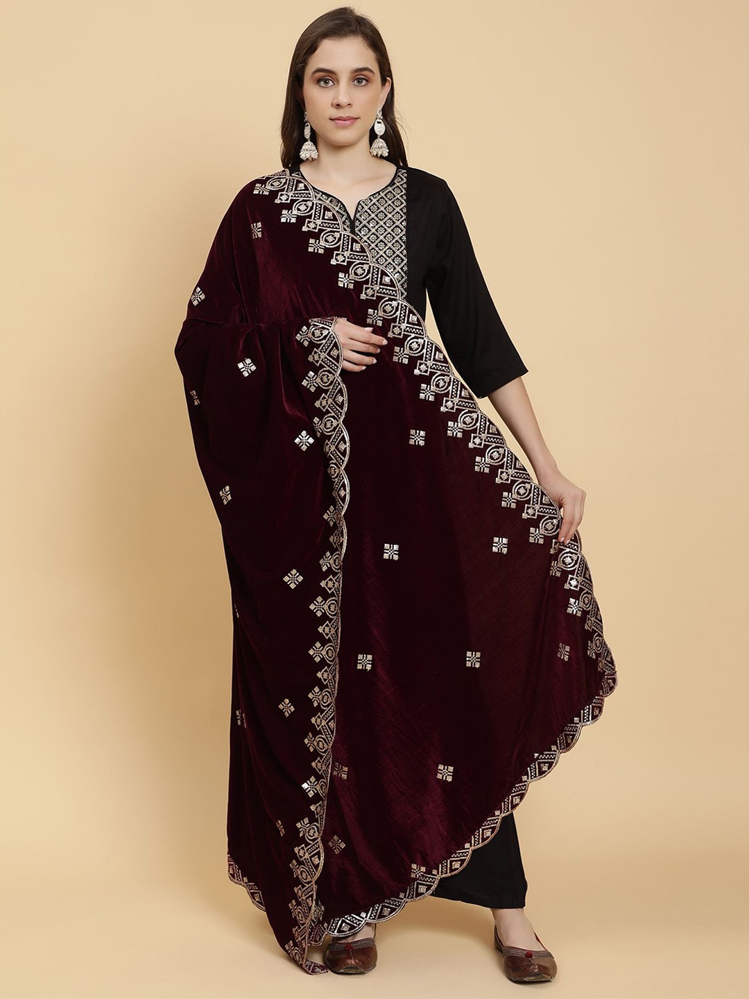 

Moda Chales Ethnic Motifs Embroidered Sequinned Detail Velvet Dupatta, Burgundy