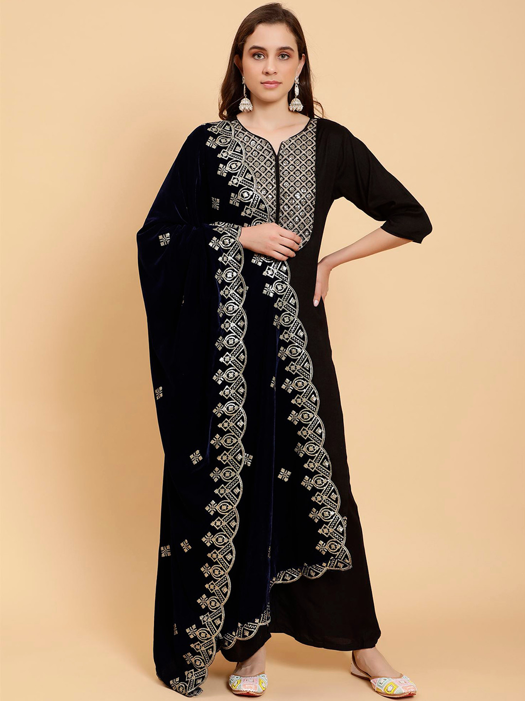 

Moda Chales Ethnic Motifs Embroidered Sequinned Detail Velvet Dupatta, Navy blue
