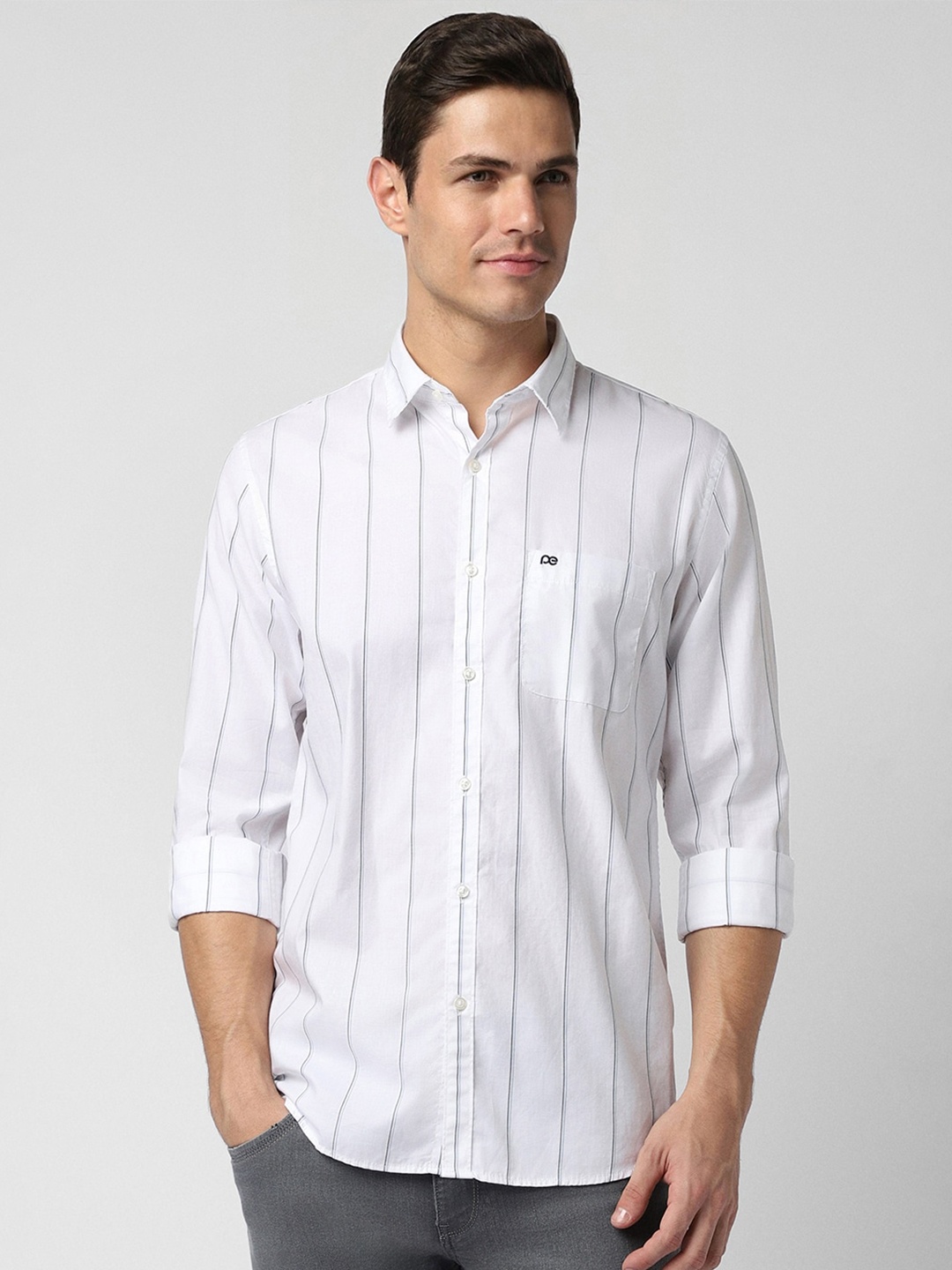 

Peter England Casuals Slim Fit Opaque Striped Pure Cotton Casual Shirt, White