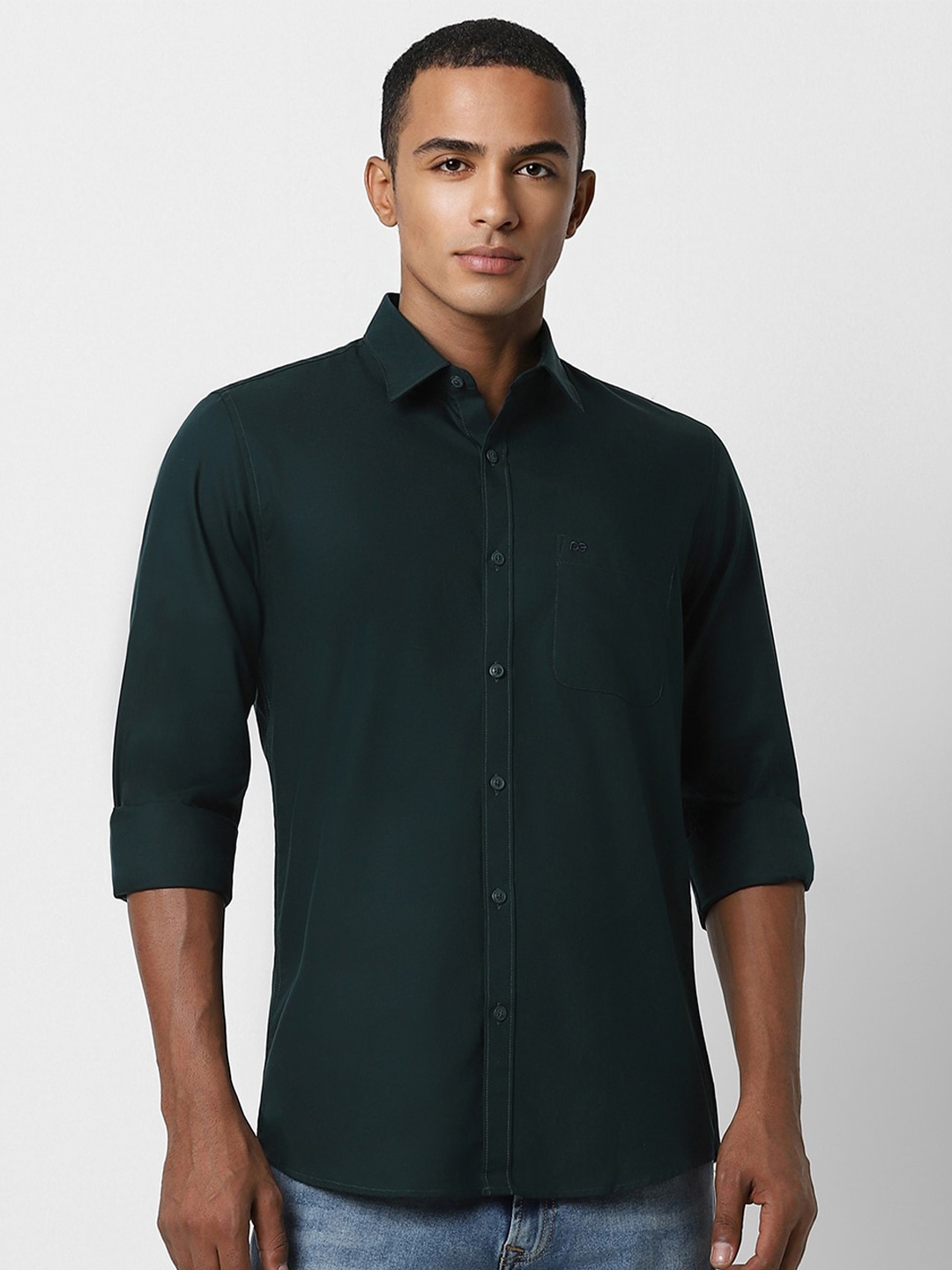 

Peter England Casuals Slim Fit Spread Collar Pure Cotton Casual Shirt, Green