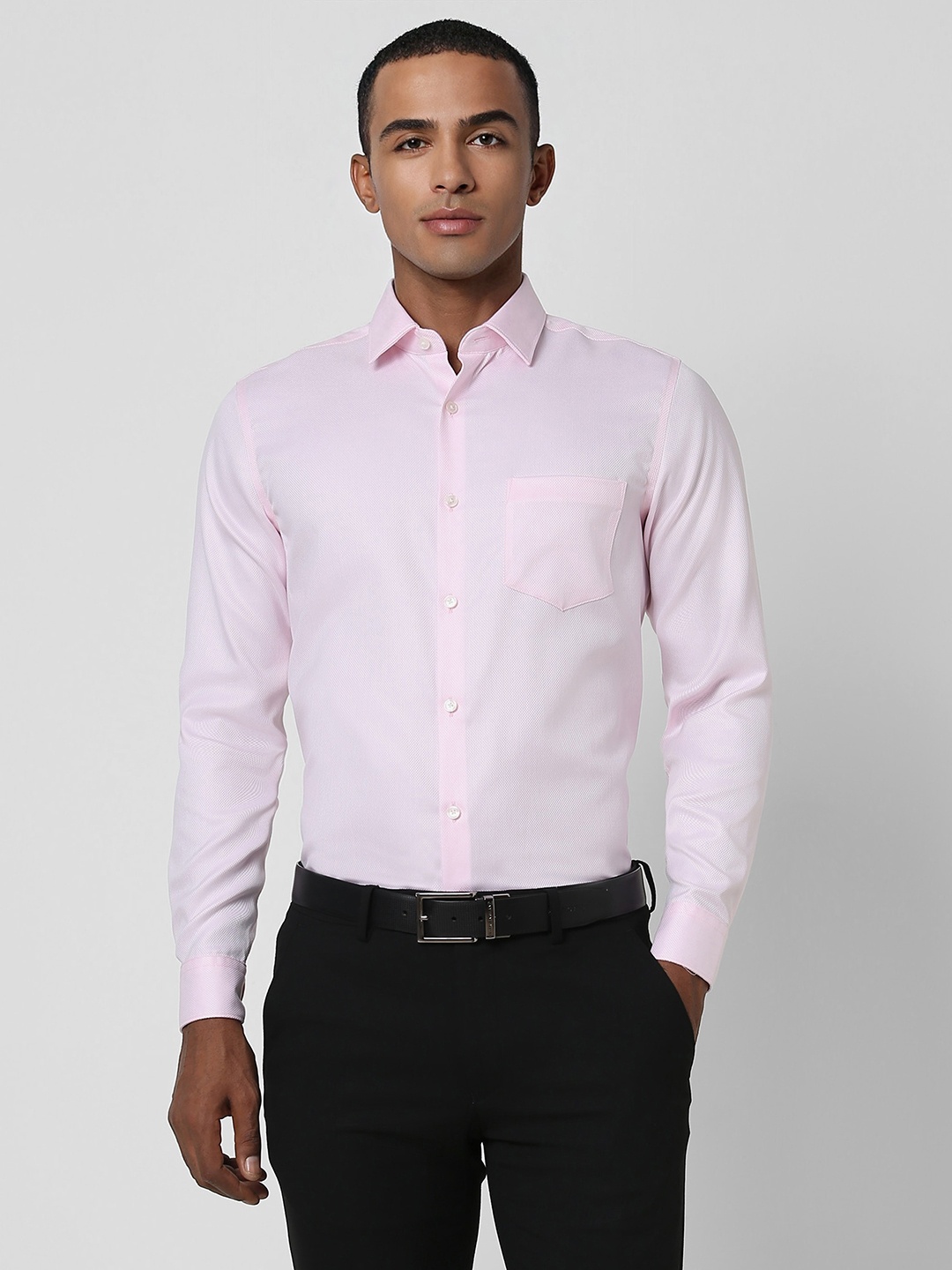 

Peter England Elite Men Pink Slim Fit Opaque Formal Shirt