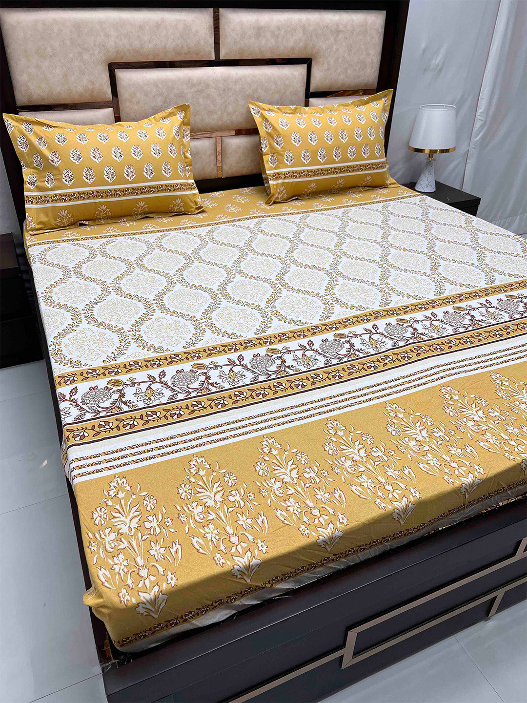 

Pure Decor Sapphire Yellow Floral 260 TC King Bedsheet with 2 Pillow Covers
