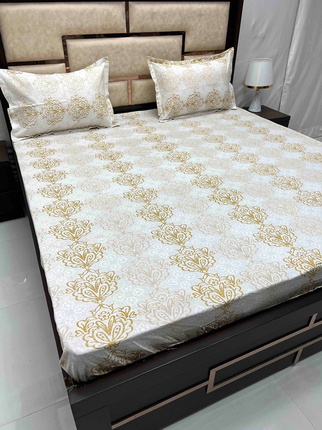 

Pure Decor Sapphire Yellow Floral Cotton 260 TC Fitted King Bedsheet & 2 Pillow Covers