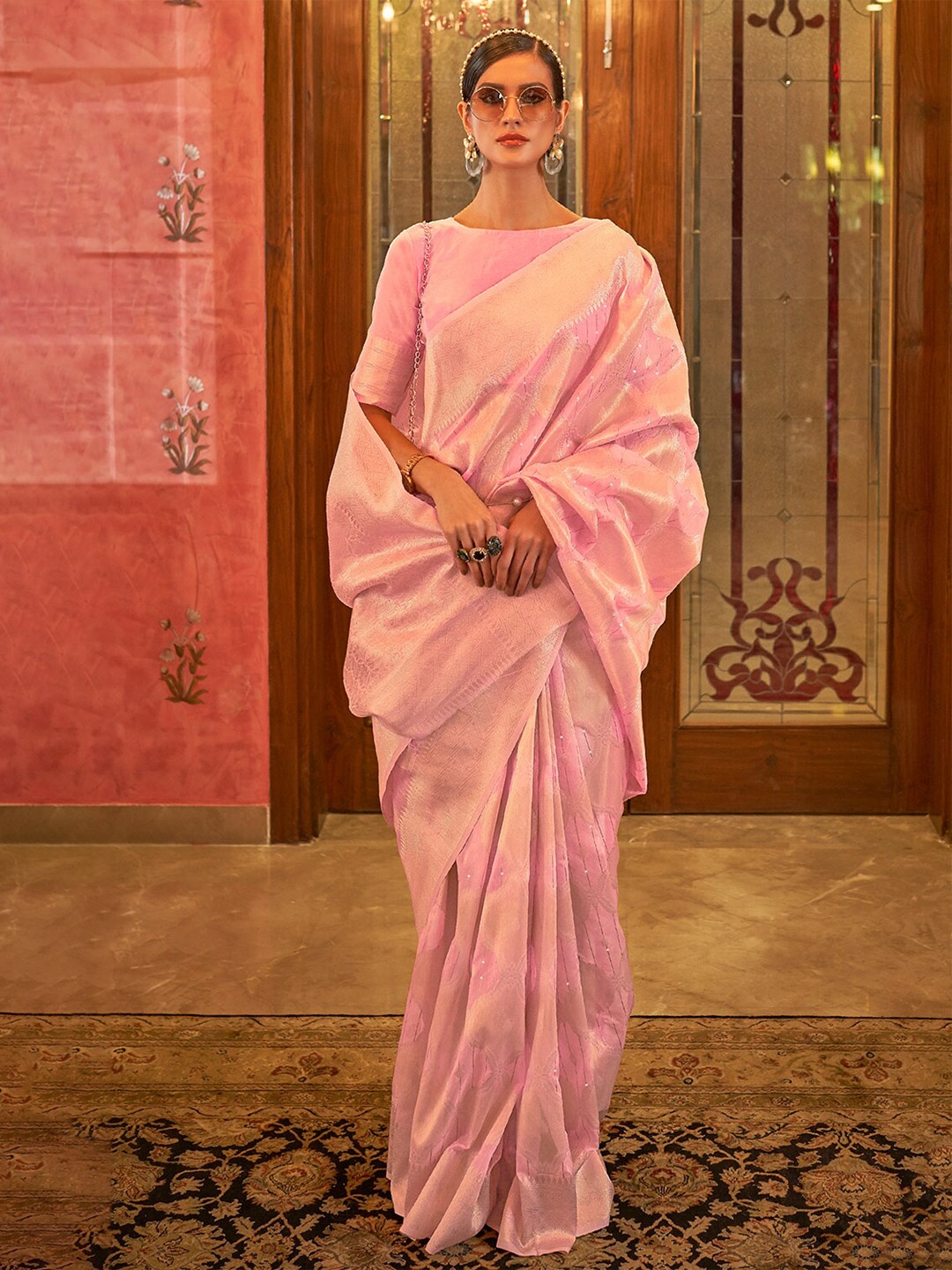 

DEVATITHI Ethnic Motifs Woven Design Zari Saree, Pink