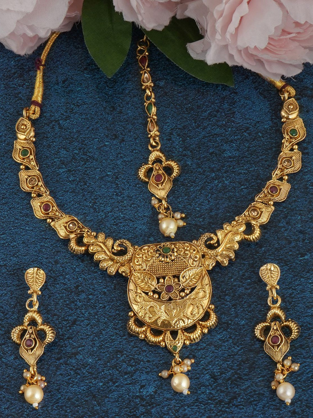 

MANSIYAORANGE Kempu Stone Mang Tikka Choker Necklace with Earring Set, Gold