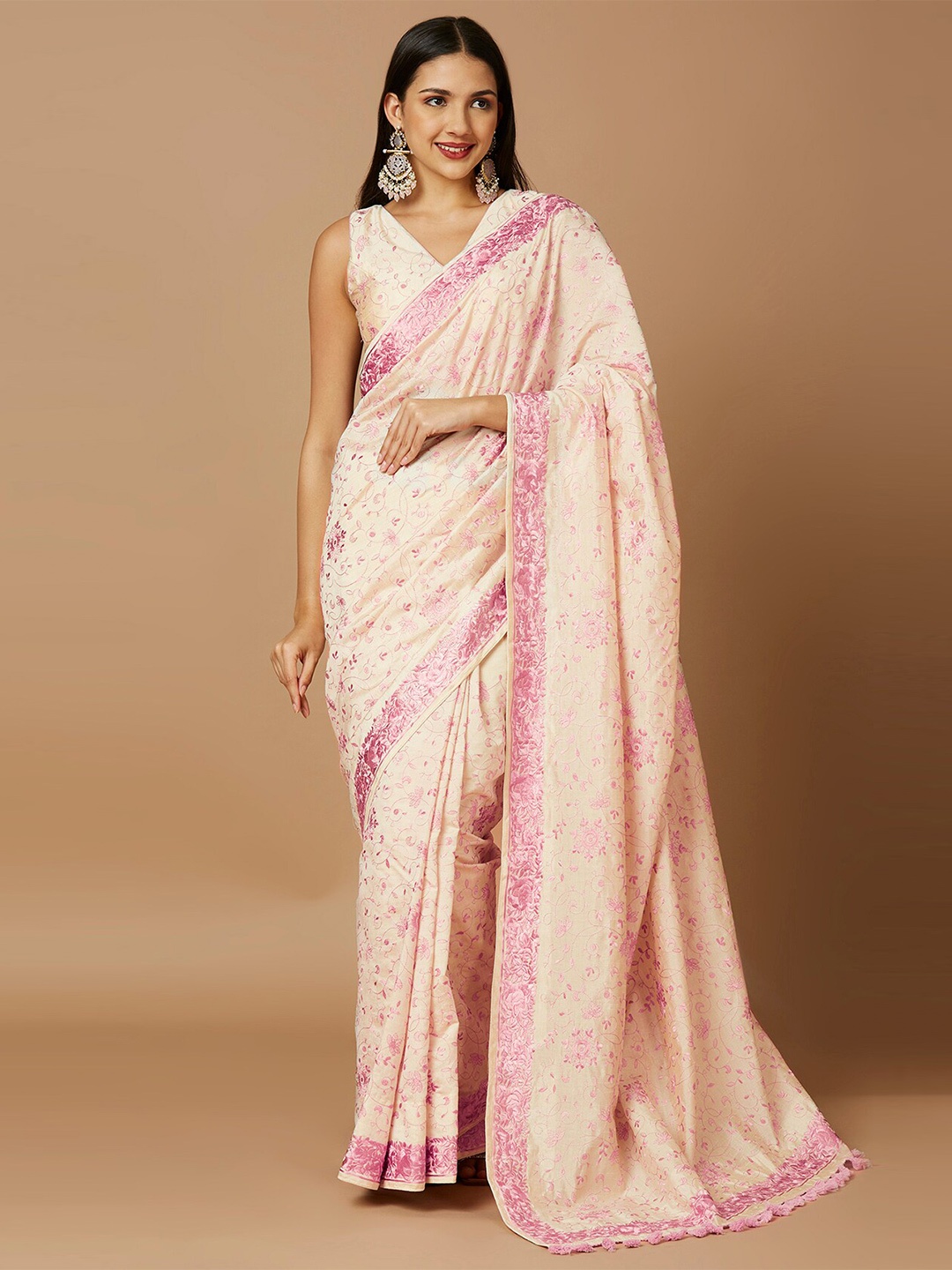 

SALWAR STUDIO Floral Embroidered Tussar Saree, Off white