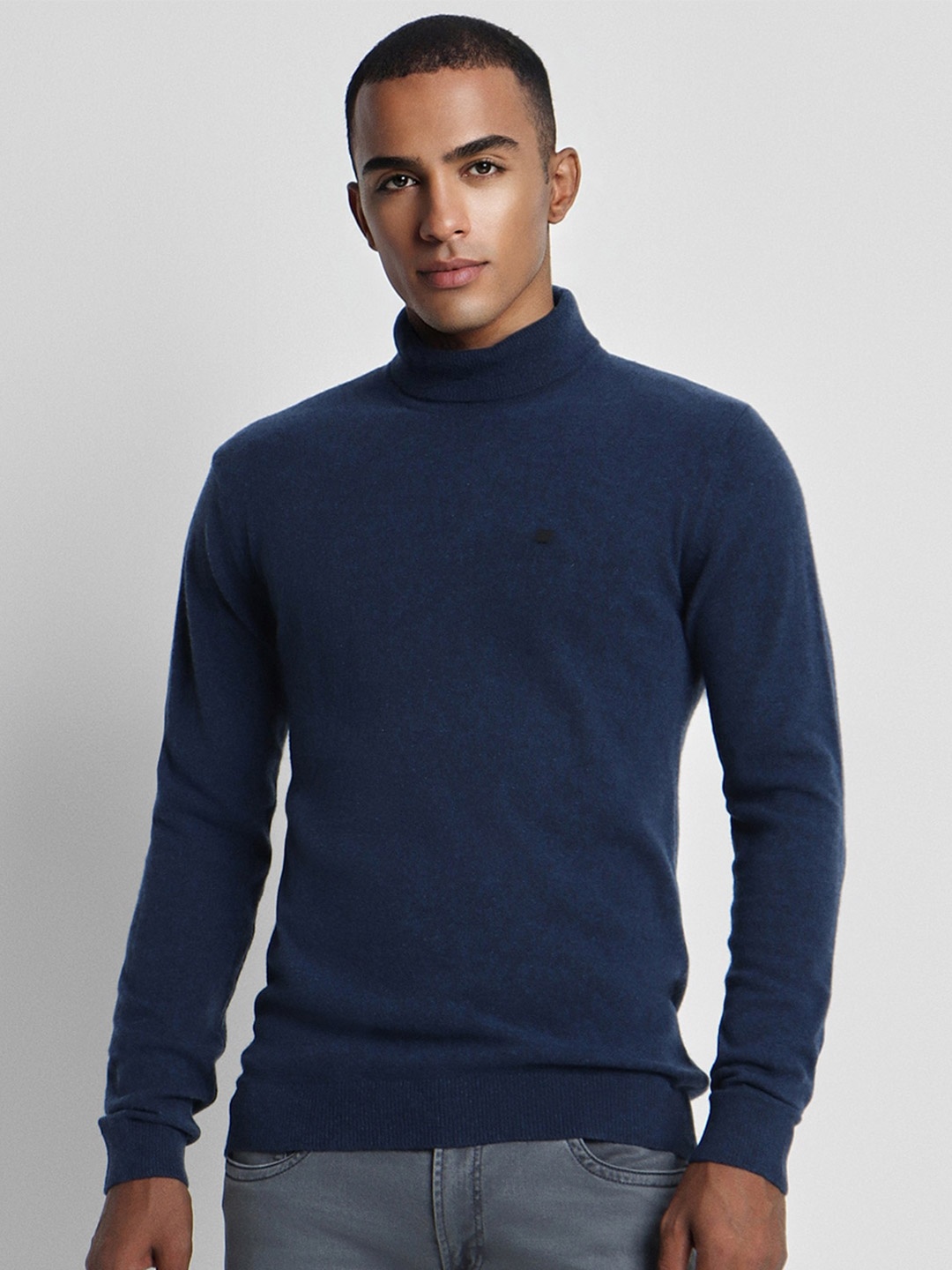 

Peter England Casuals Turtle Neck Woollen Pullover, Navy blue