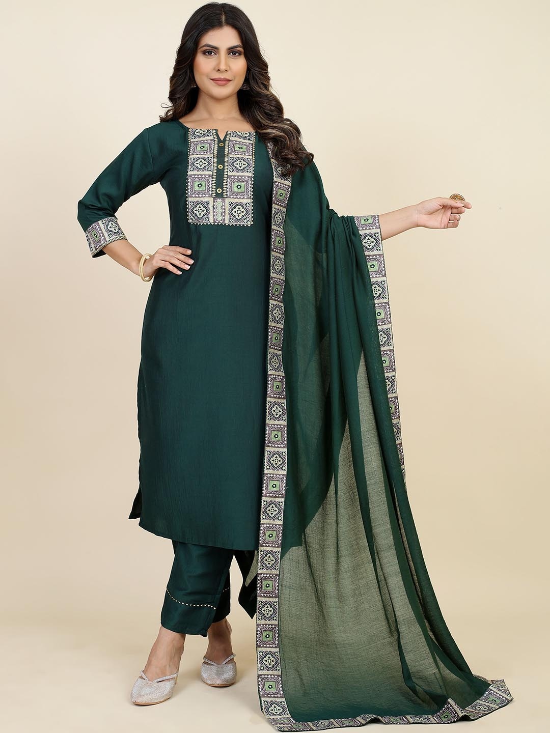 

STYLE SAMSARA Ethnic Motifs Yoke Design Gotta Patti Kurta with Trousers & Dupatta, Green