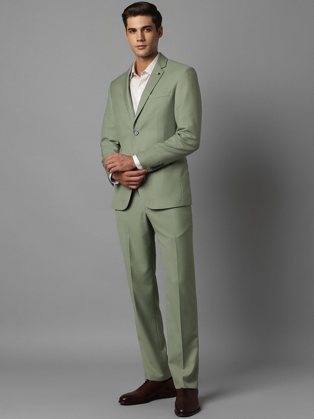 

Louis Philippe Slim Fit Formal Two Piece Suit, Olive