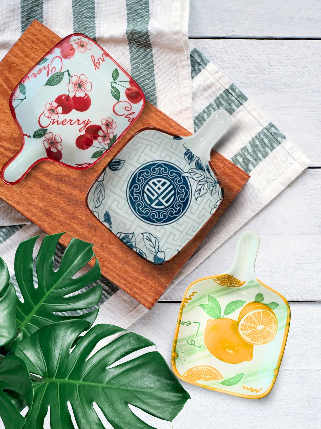 

YELONA 3-Pcs Printed Porcelain Dip Plates, Yellow